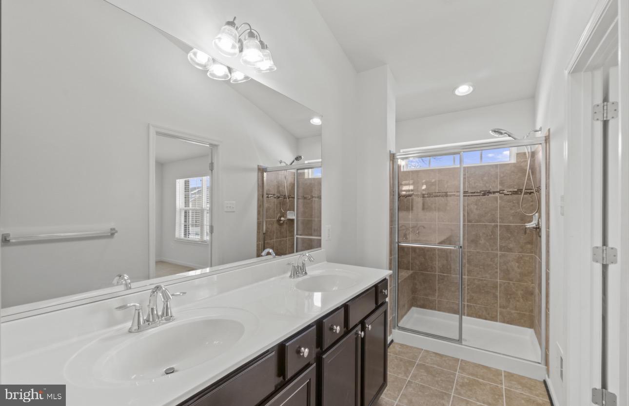 RED OAK CROSSING - Residential