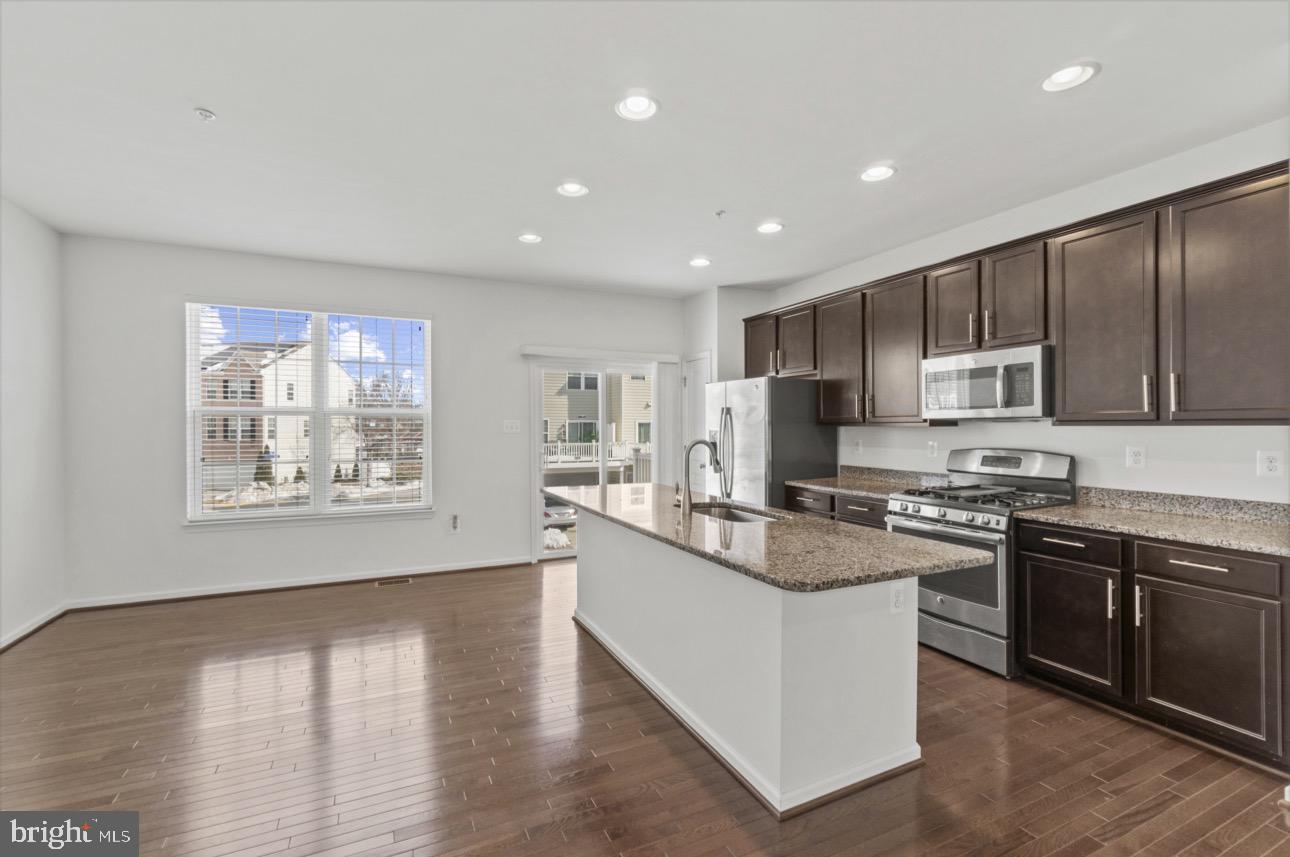 RED OAK CROSSING - Residential