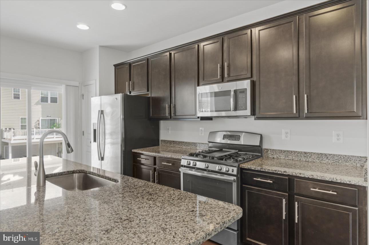 RED OAK CROSSING - Residential