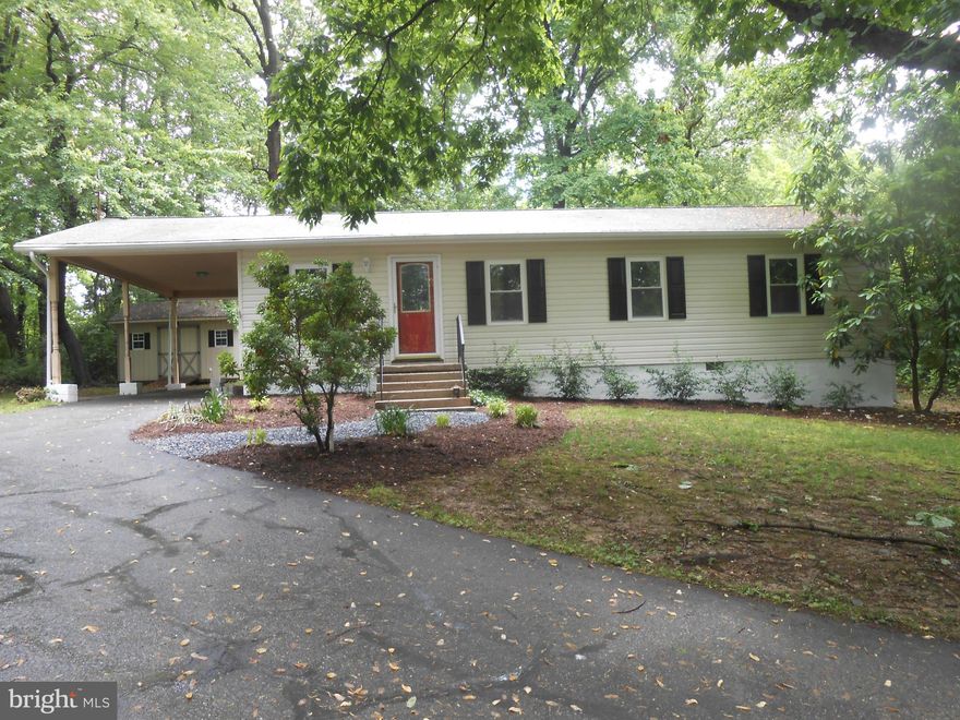 Cute 4 bedroom rambler, carport, pellet stove , beach and pier privileges come with this sought after home in Hollywood Md. Just painted, 1+ acre lot, paved circular driveway. Access to the Patuxent River and Cuckold Creek.
