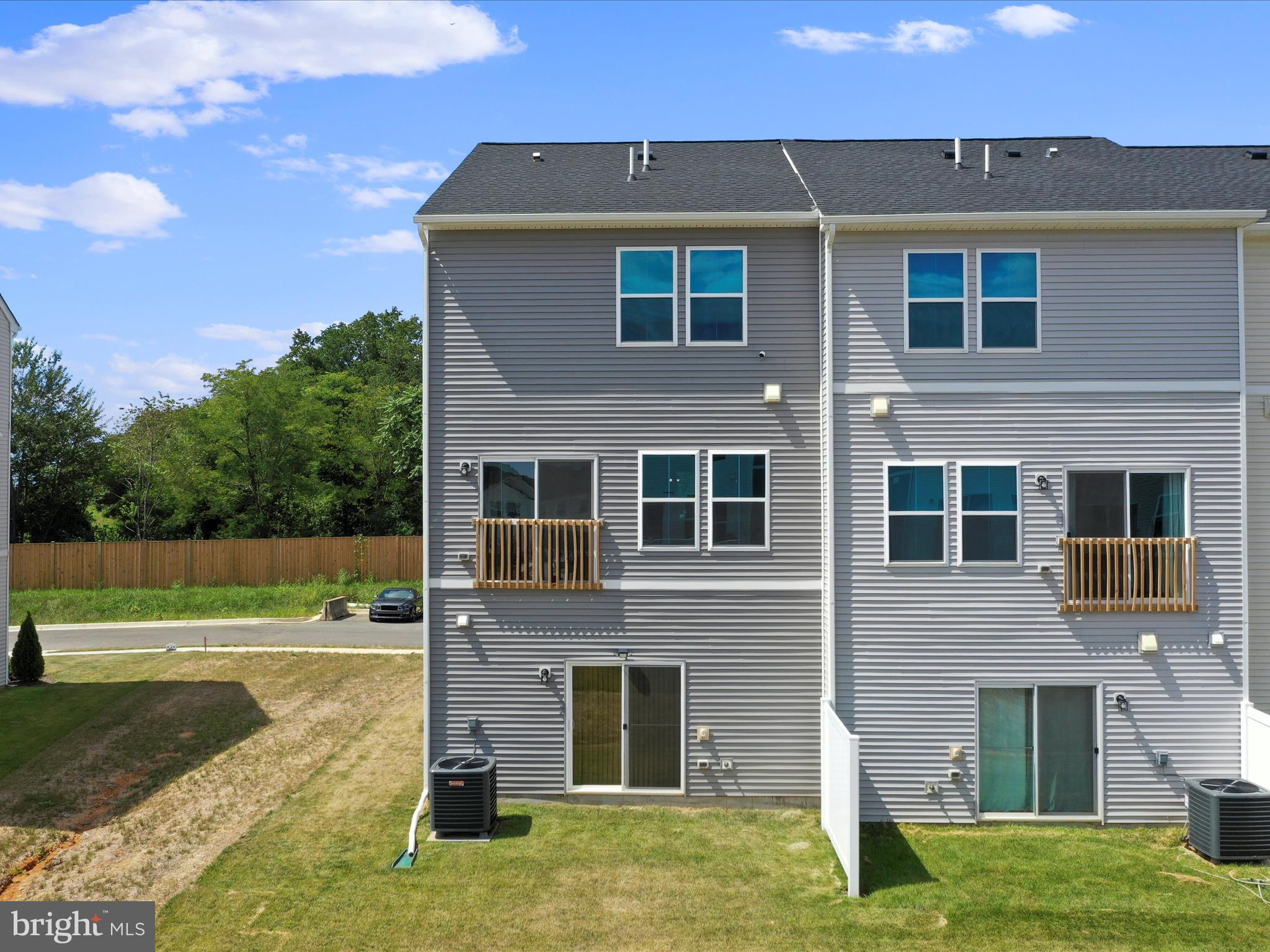 LIBERTY RUN - Residential