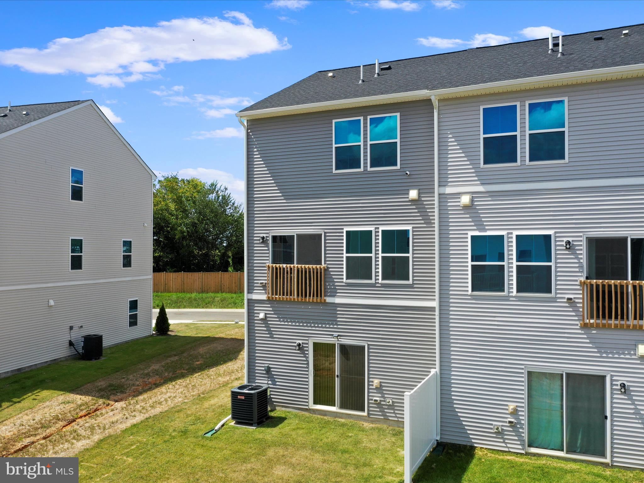 LIBERTY RUN - Residential