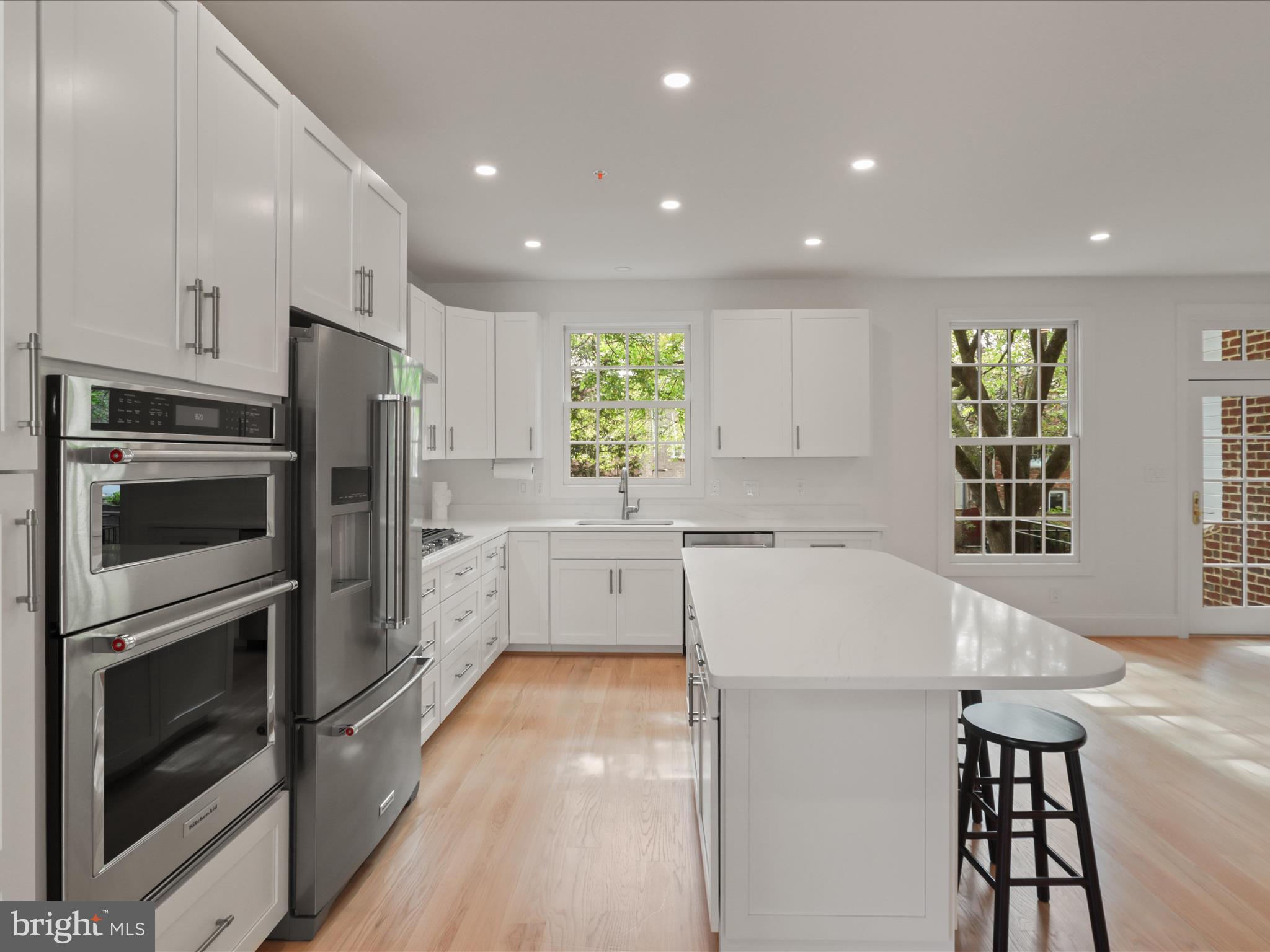 KINGS MANOR SCOTTS - Residential