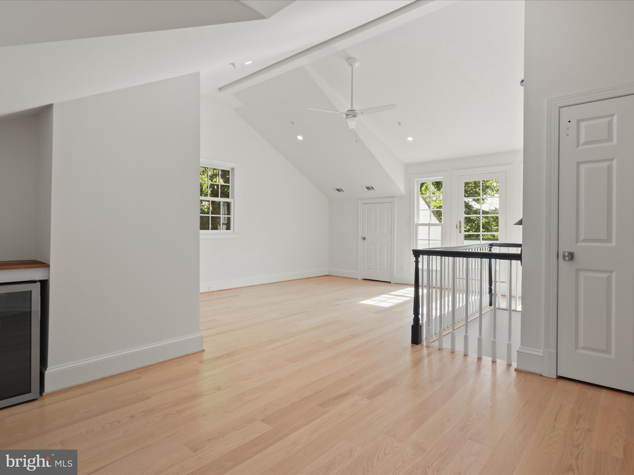 KINGS MANOR SCOTTS - Residential