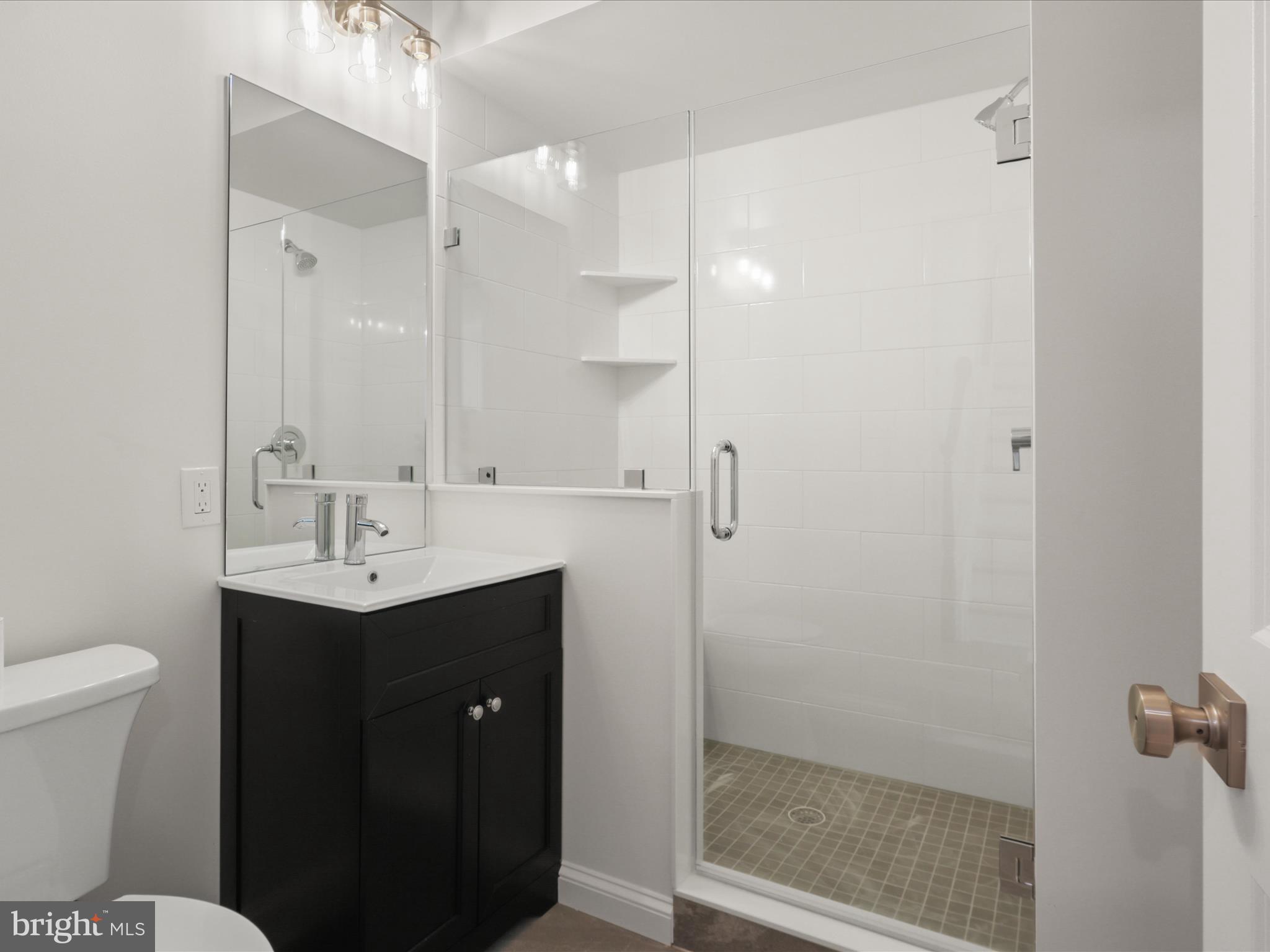 KINGS MANOR SCOTTS - Residential