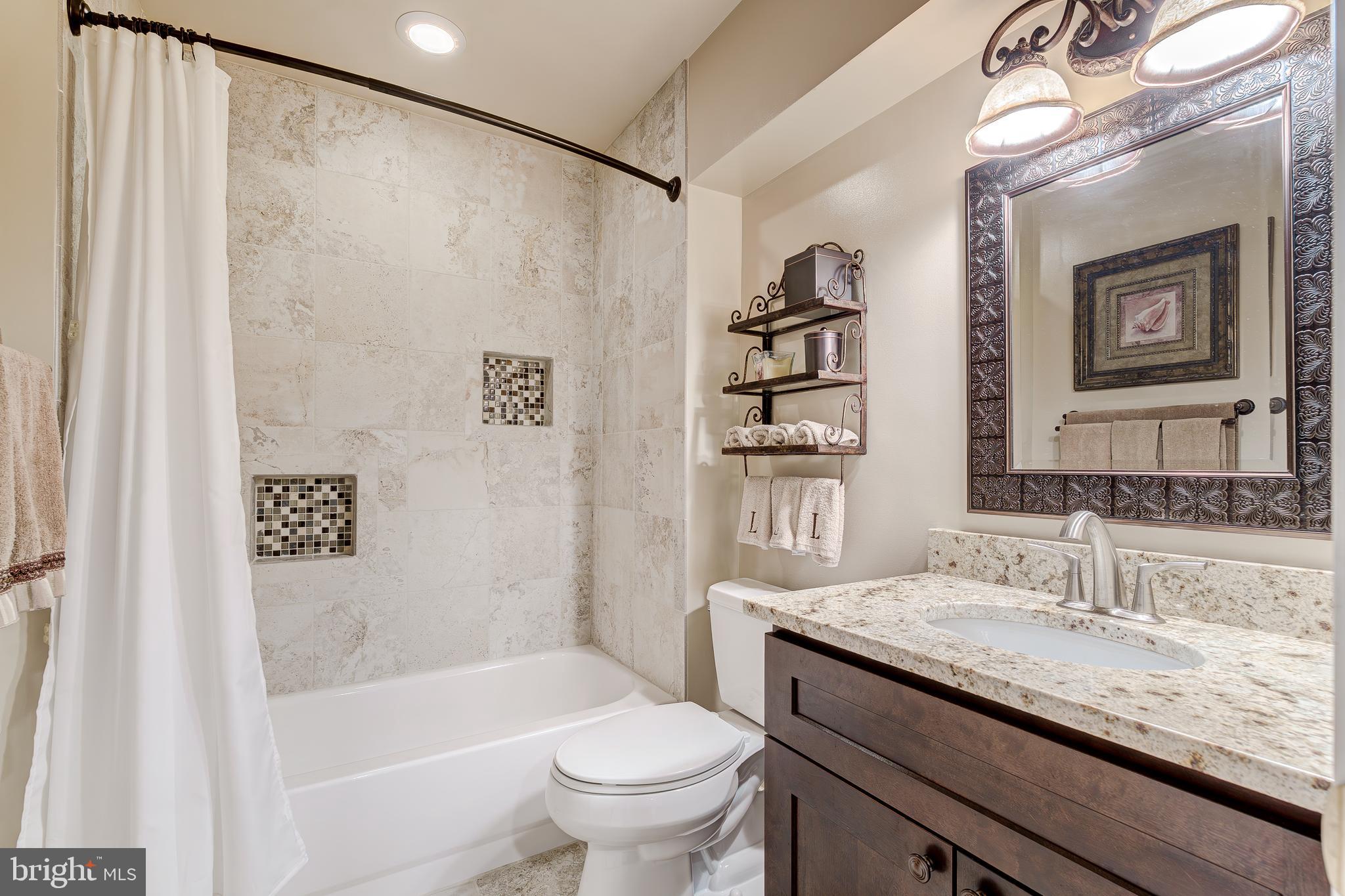 ASHBURN FARM - Residential