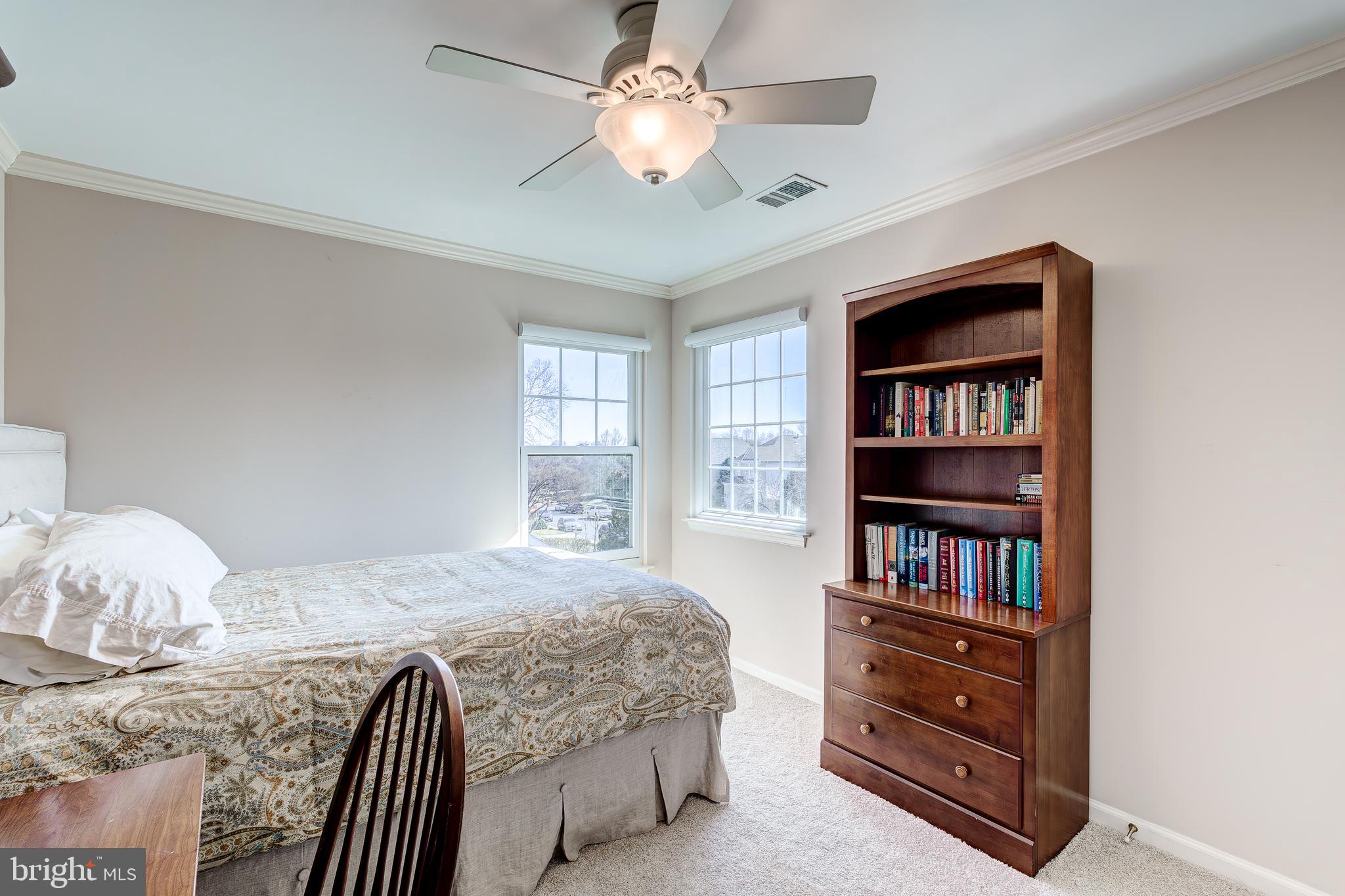 ASHBURN FARM - Residential