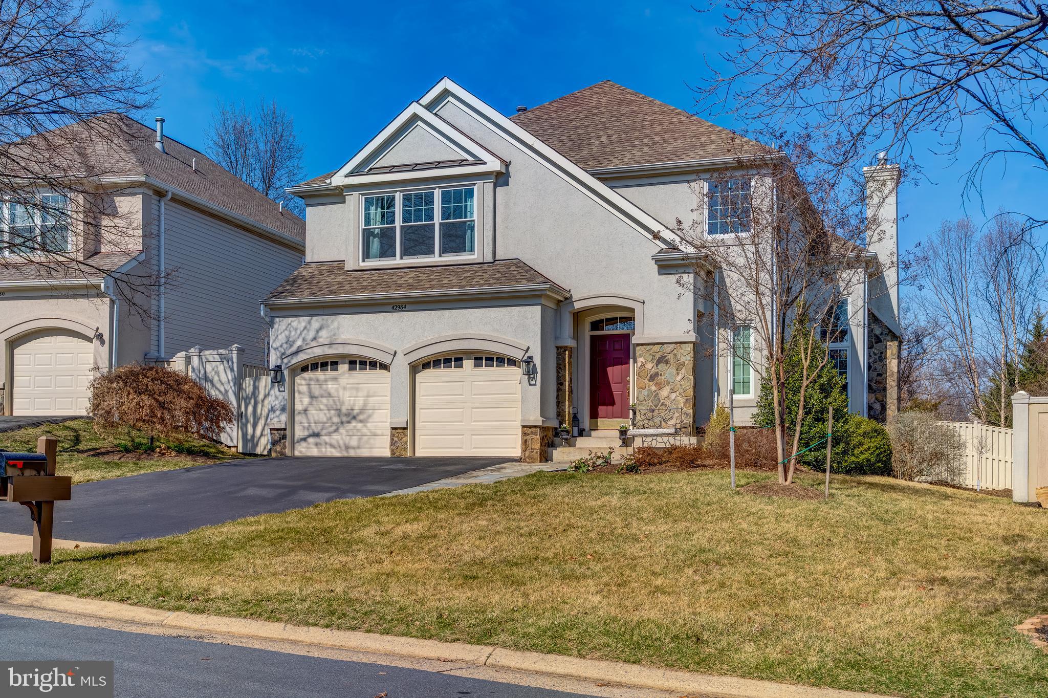 ASHBURN FARM - Residential