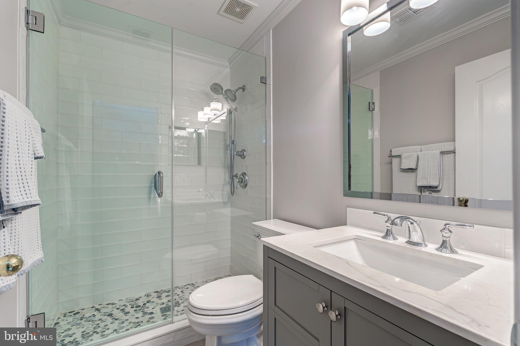 ASHBURN FARM - Residential