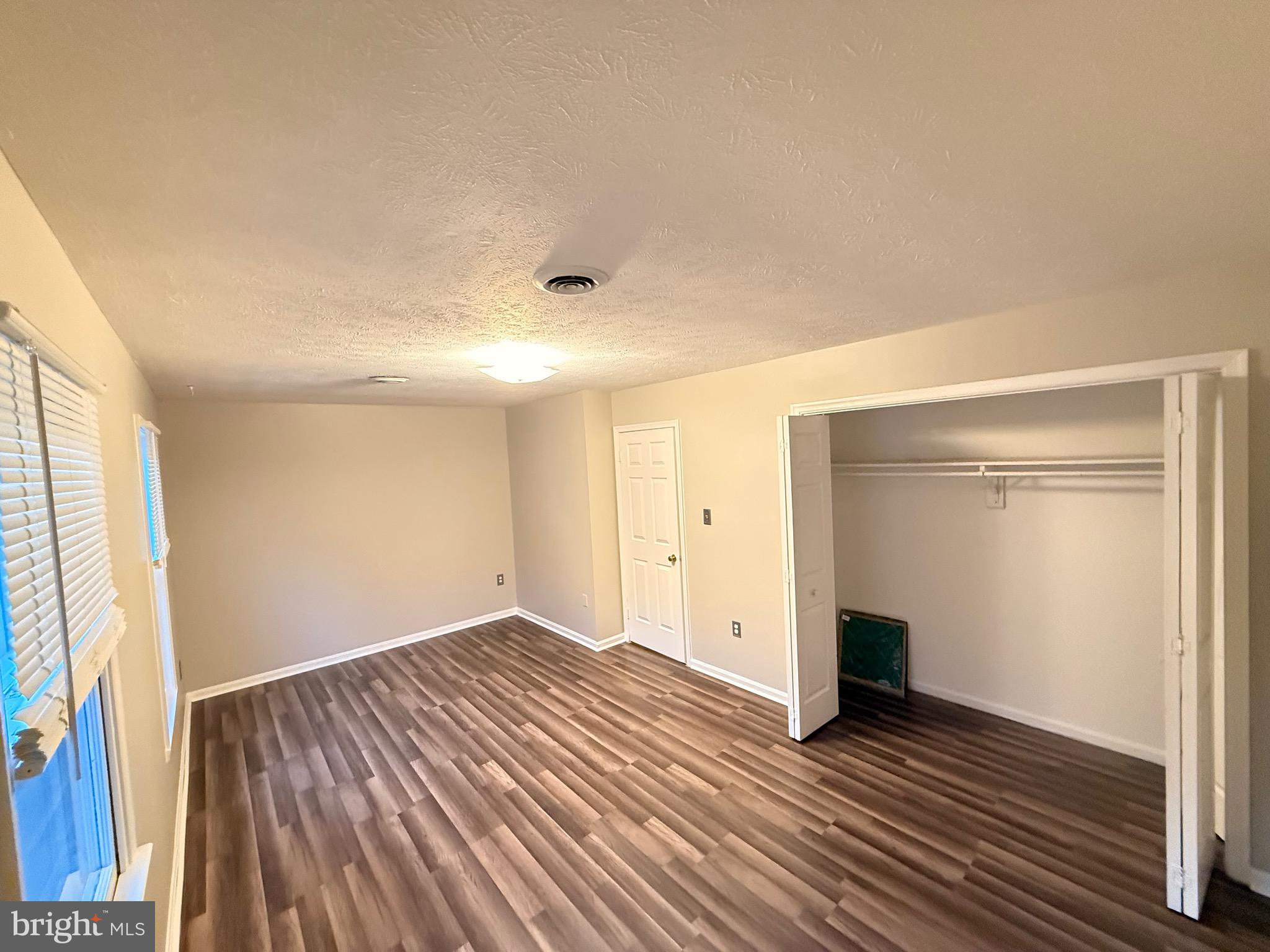 SOUTH RIVER - Residential