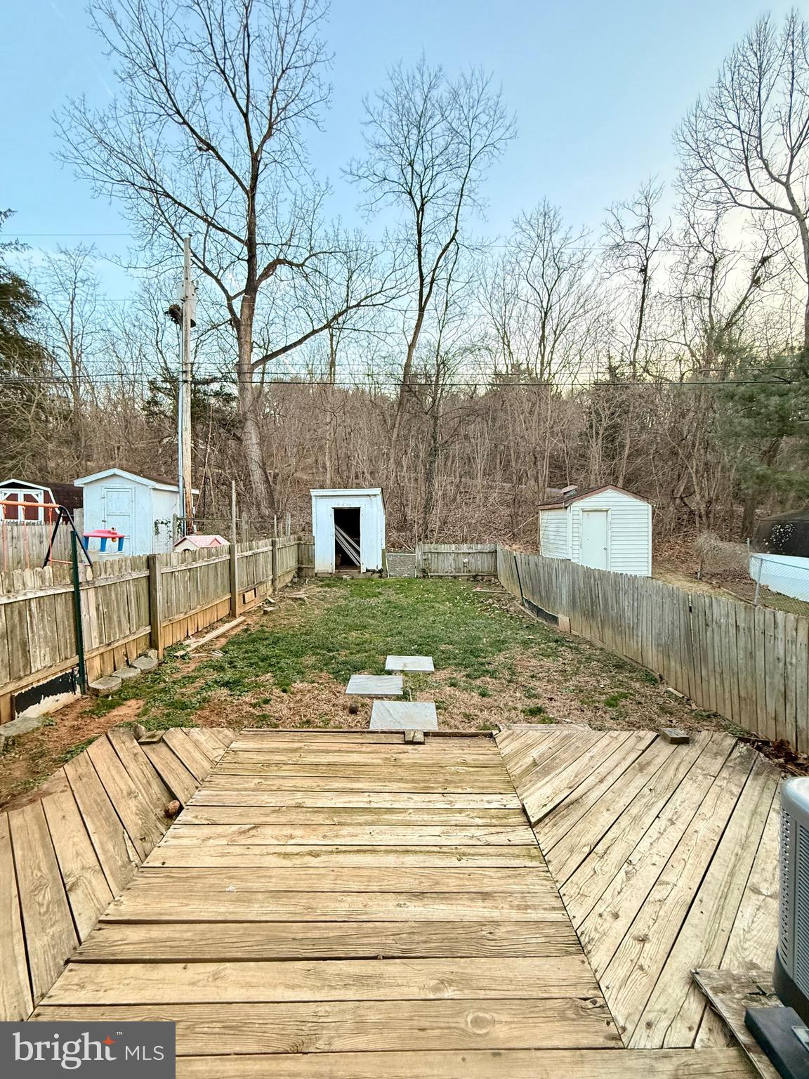 SOUTH RIVER - Residential