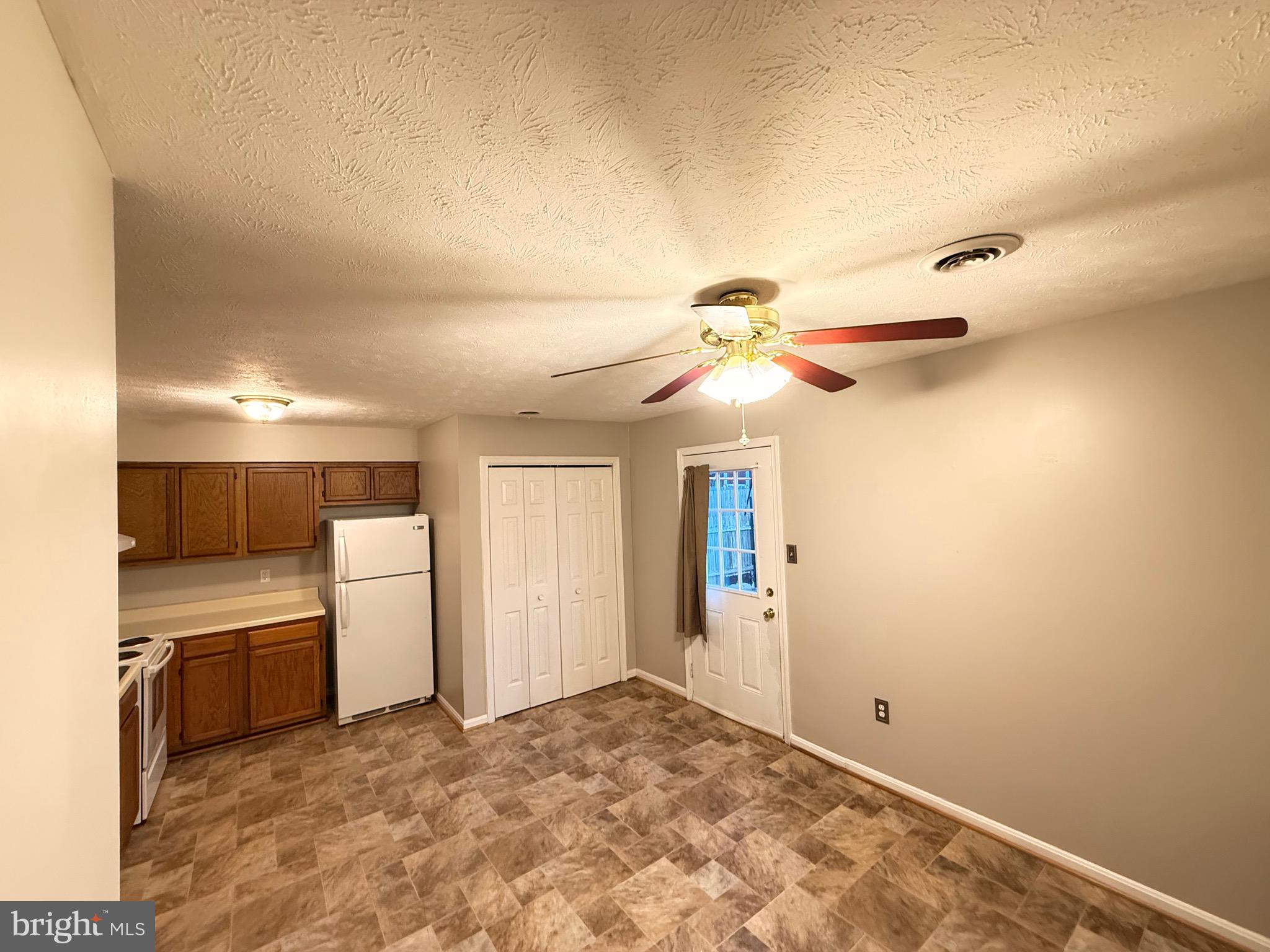 SOUTH RIVER - Residential