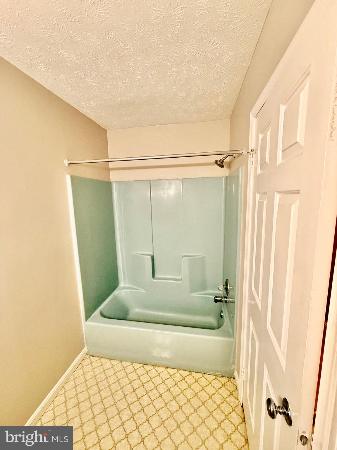 SOUTH RIVER - Residential