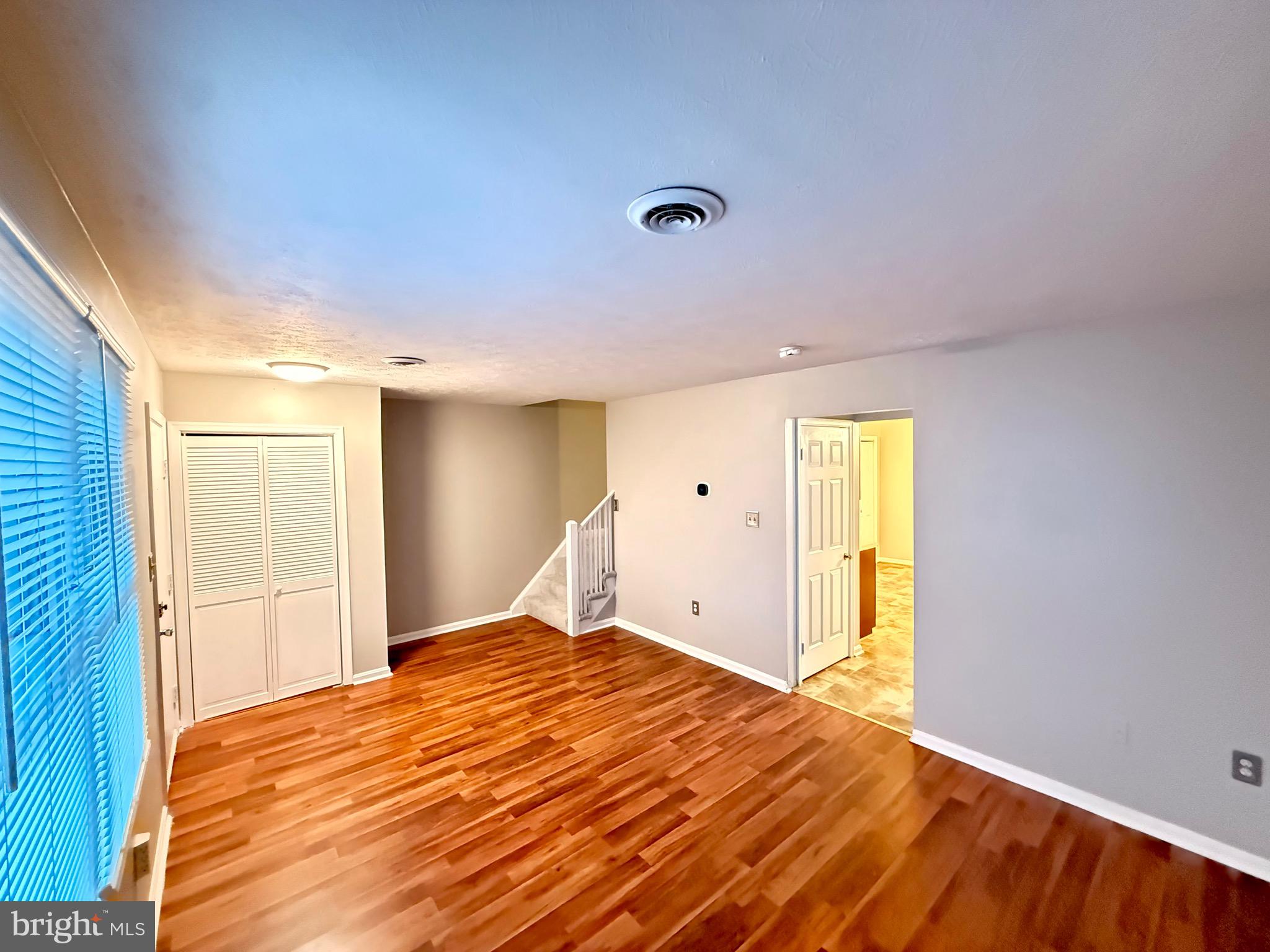 SOUTH RIVER - Residential