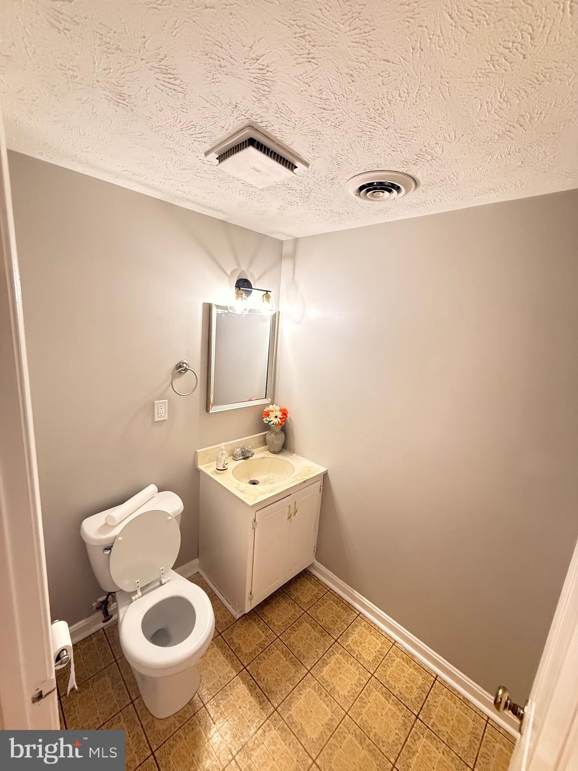 SOUTH RIVER - Residential