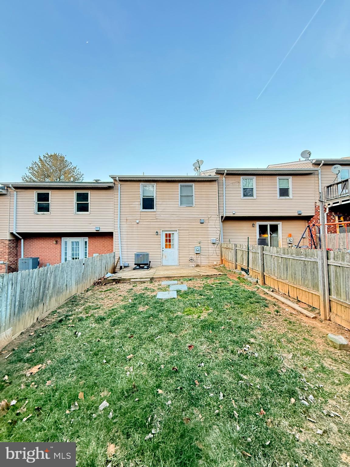 SOUTH RIVER - Residential