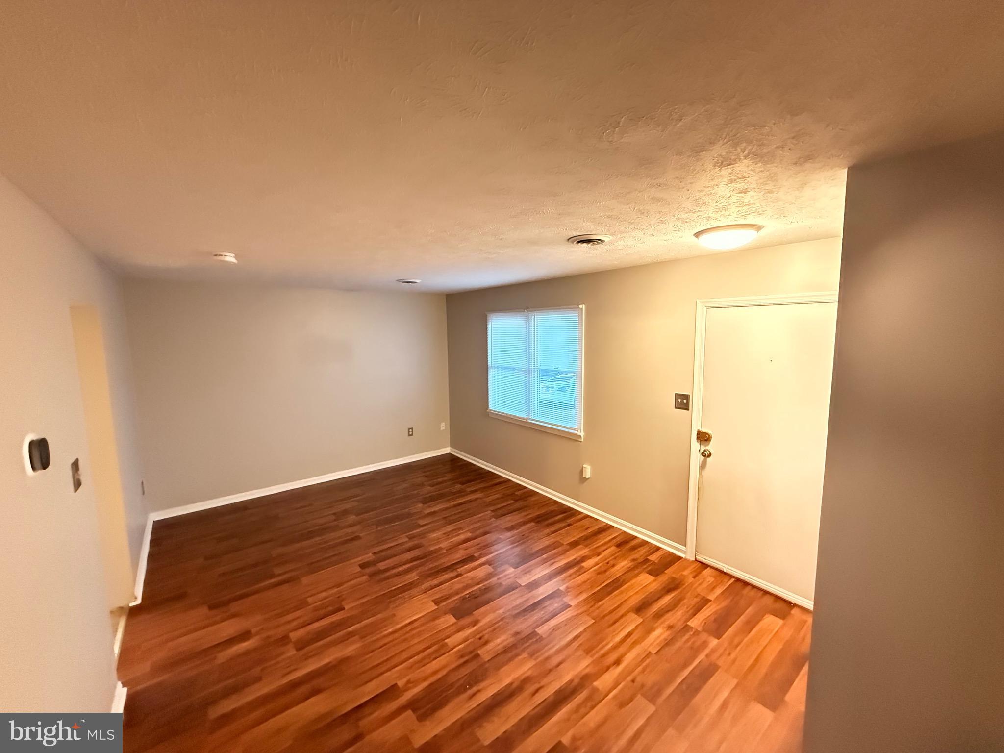 SOUTH RIVER - Residential