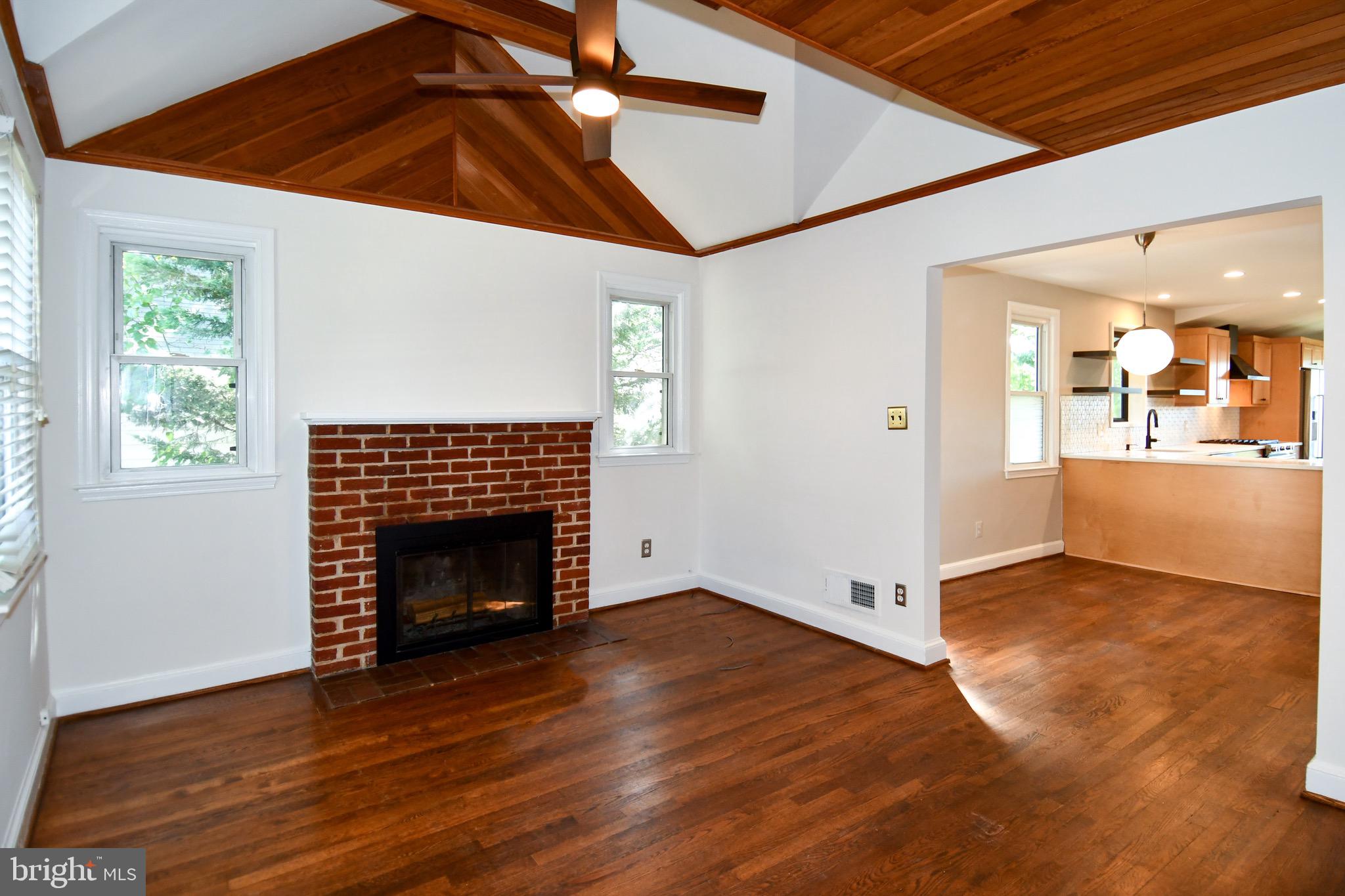 DOUGLAS PARK - Residential