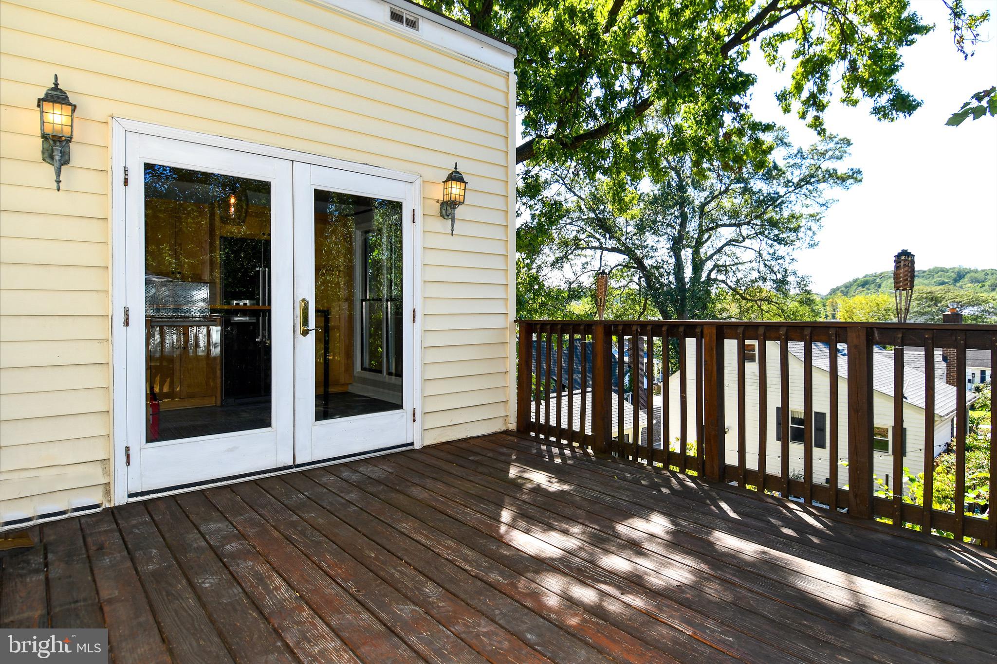 DOUGLAS PARK - Residential