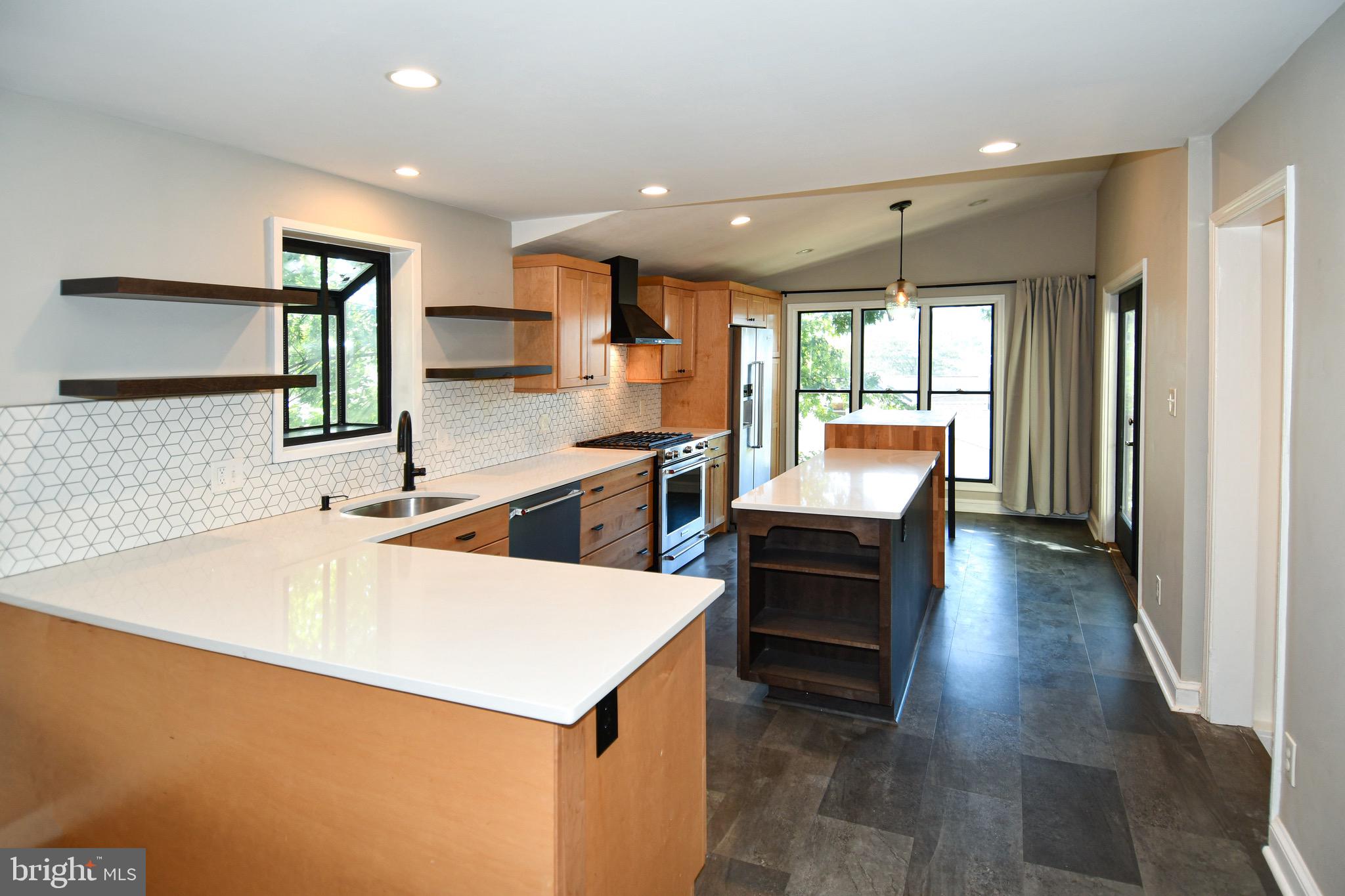 DOUGLAS PARK - Residential