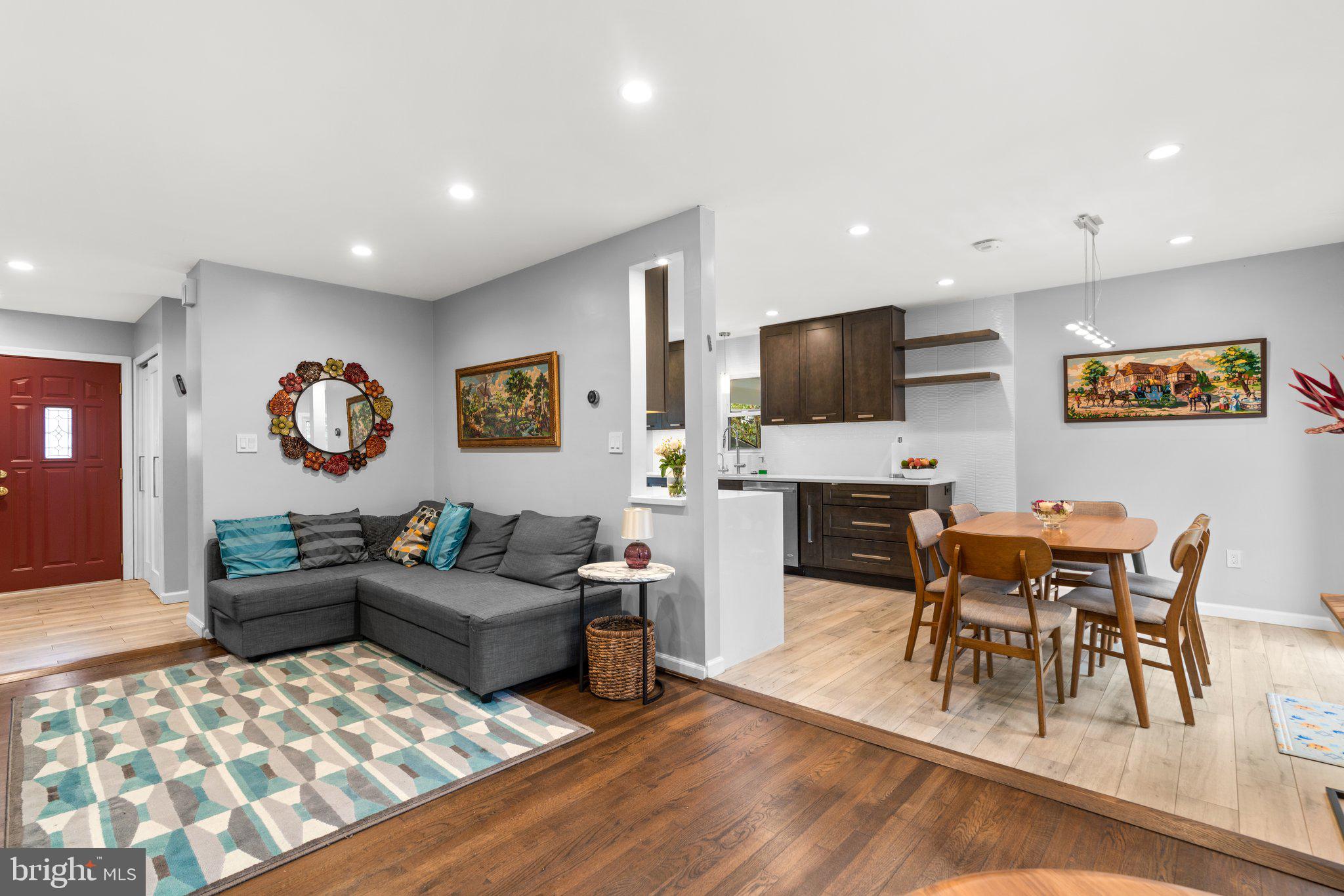 REGENCY ESTATES - Residential