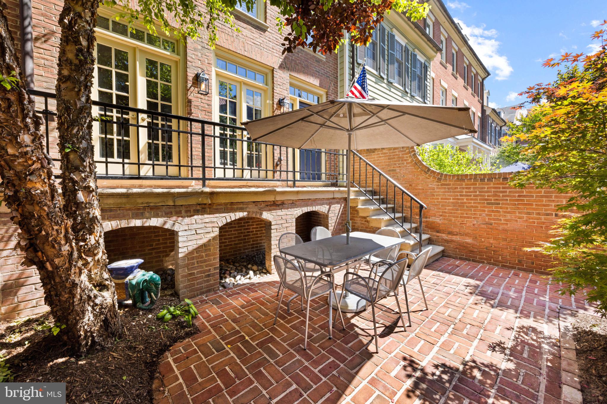 HARBORSIDE - Residential
