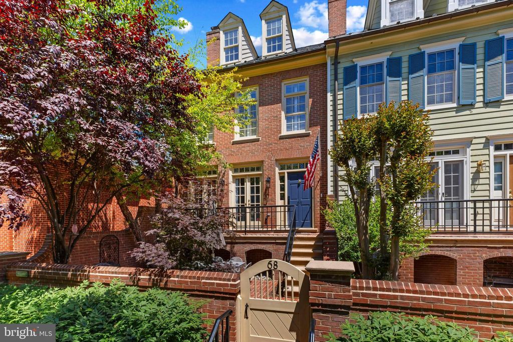 Photo of 68 Wolfe Street, ALEXANDRIA, VA 22314 (MLS # VAAX2060612)