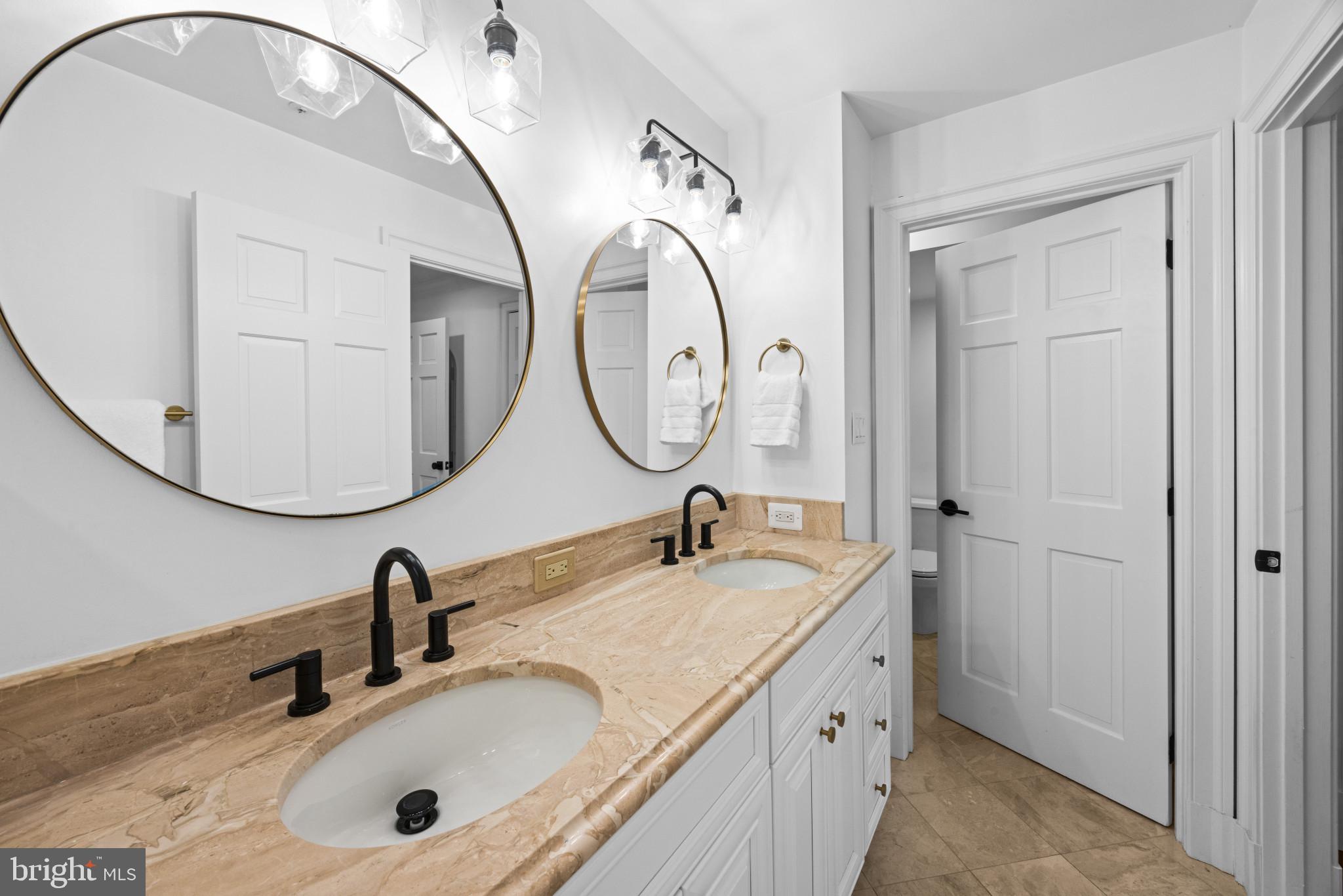 HARBORSIDE - Residential