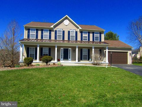 Photo of 645 Blanca Court, WEST GROVE, PA 19390 (MLS # PACT2120418)