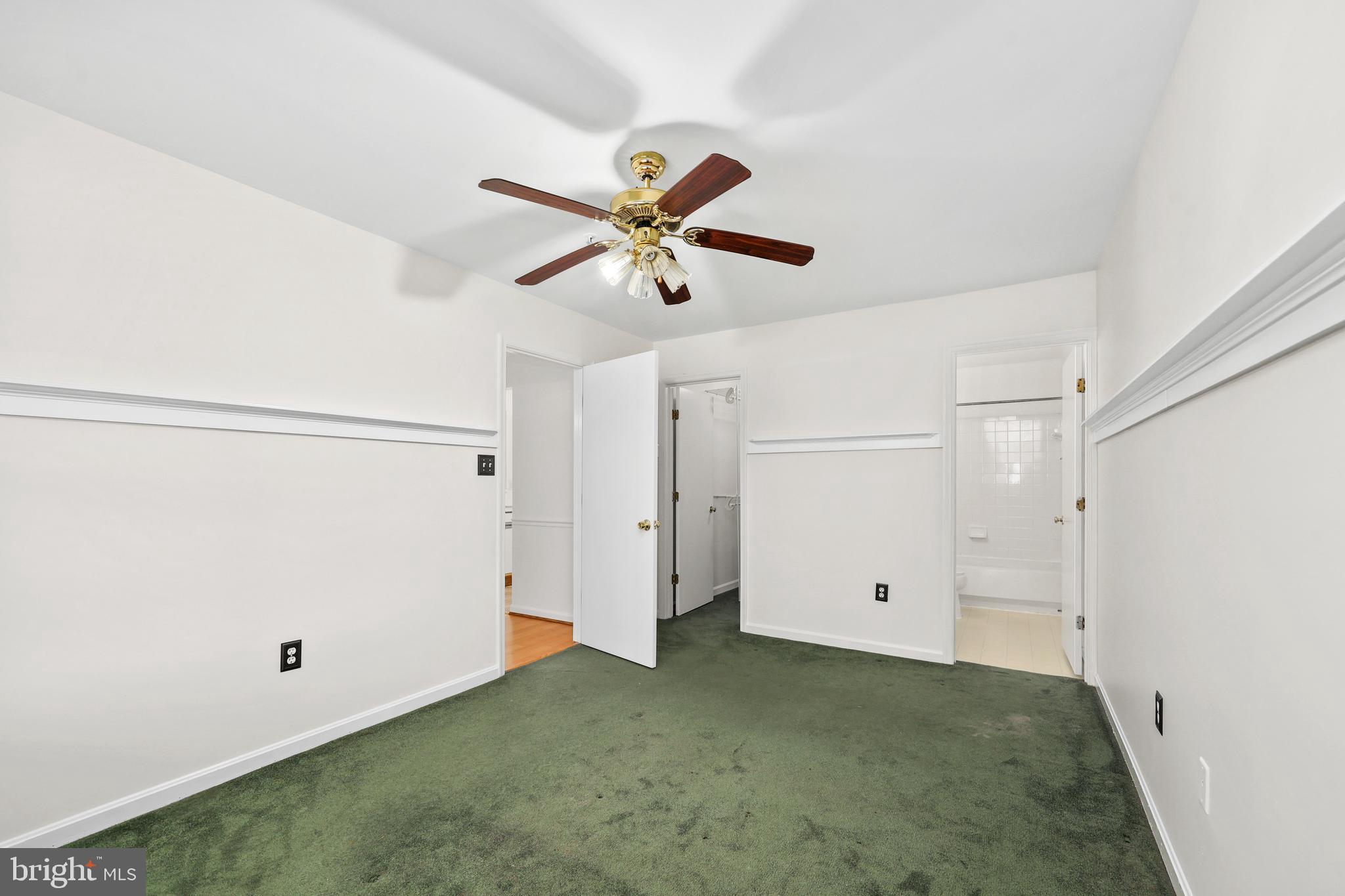 SUMMERHOUSE CONDO - Residential