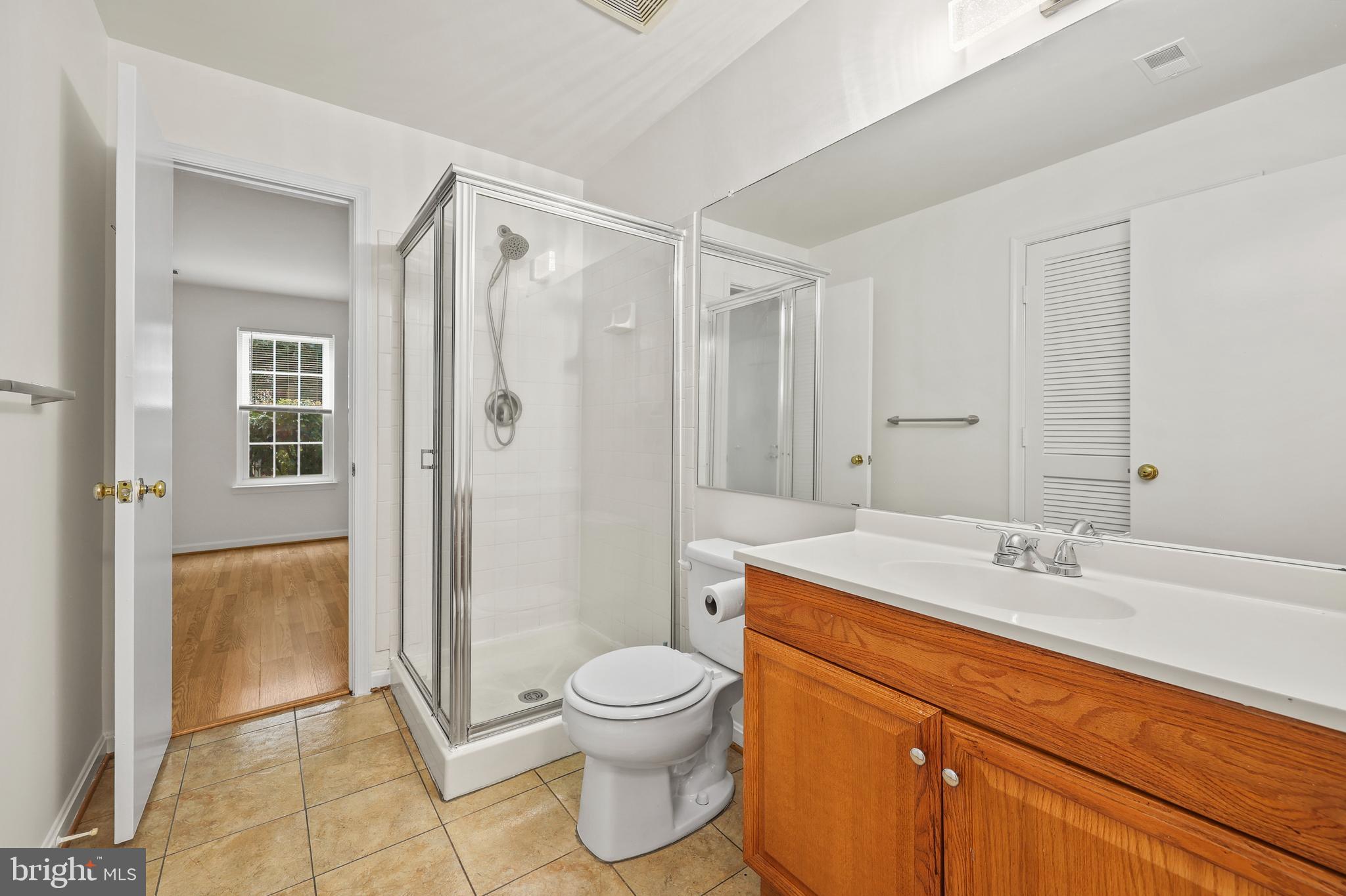 SUMMERHOUSE CONDO - Residential