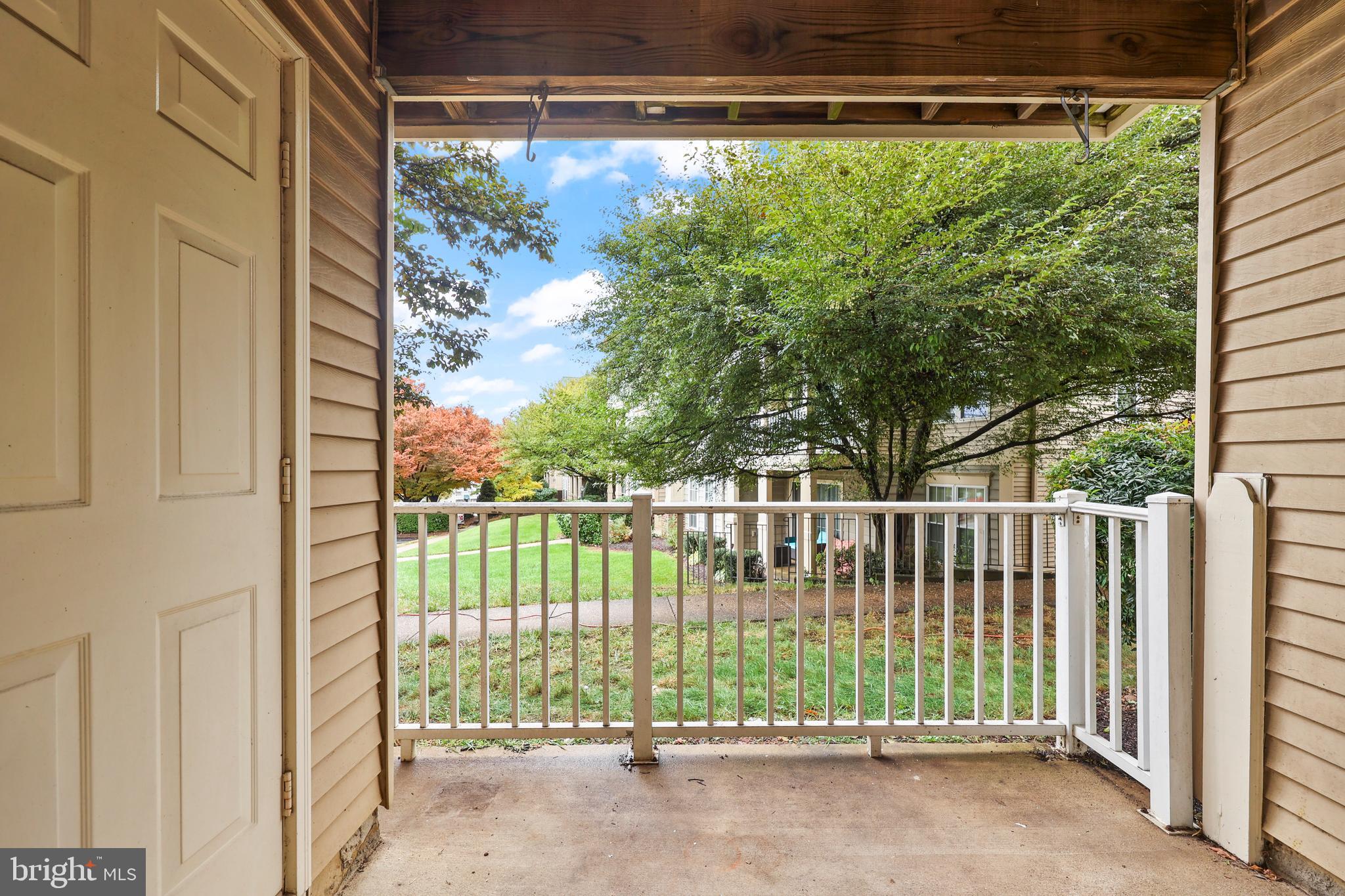 SUMMERHOUSE CONDO - Residential