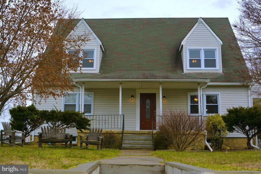 Stop Right Now You have just found your dream home! Open House Sunday Feb 28 1PM-3PM. Stunning Single Family Home renovation w/ almost 2500 square feet. A huge Main level Master Bedroom & Master Bathroom with Jacuzzi Tub and Sit Down shower and an Open Kitchen with Granite counters, 42" Cabinets and Stainless Steel Appliances are just a few of the features of this home that will blow you away