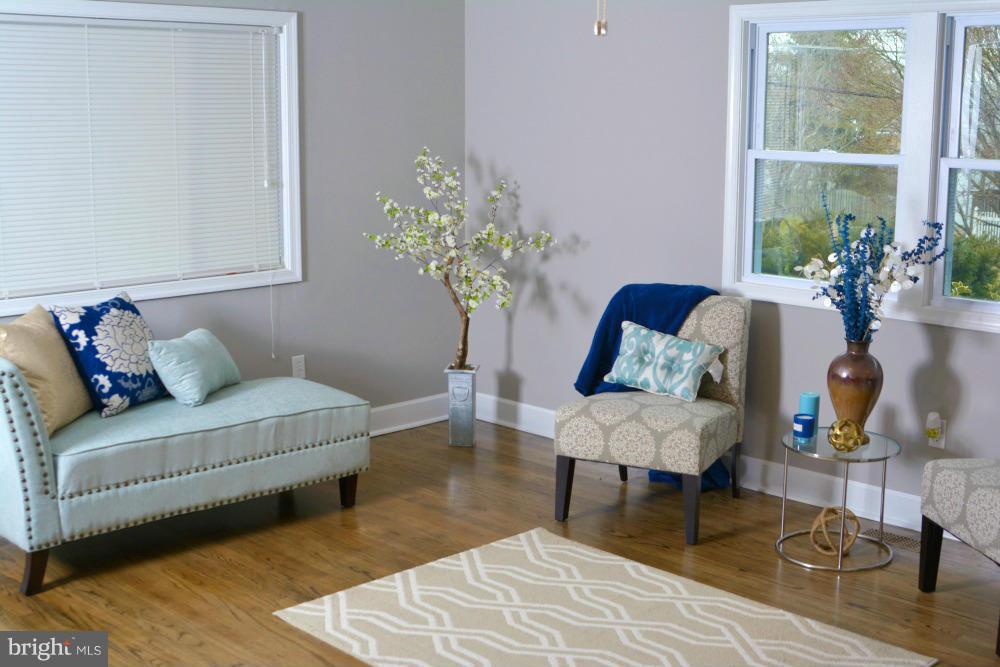 SUMMIT FARMS - Residential