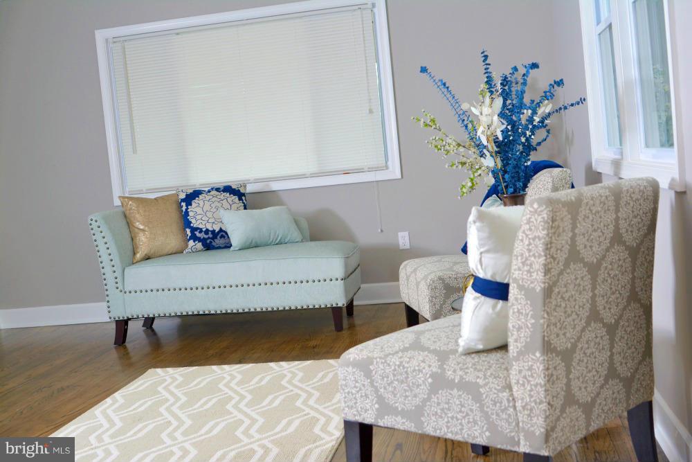 SUMMIT FARMS - Residential