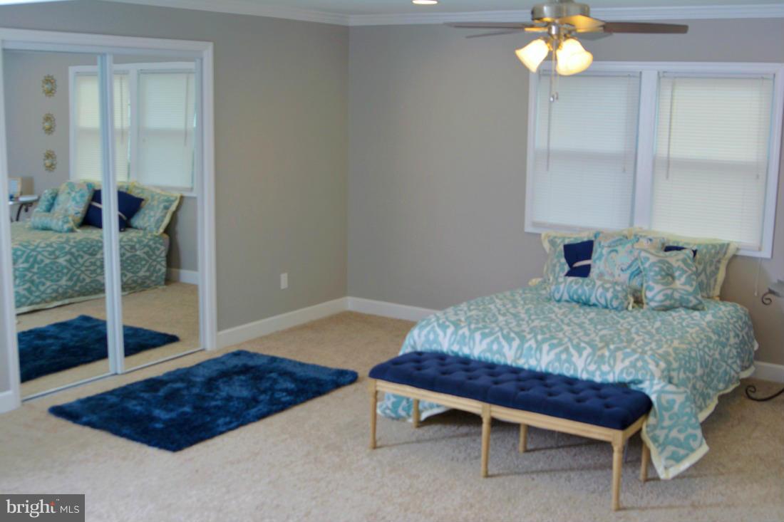 SUMMIT FARMS - Residential