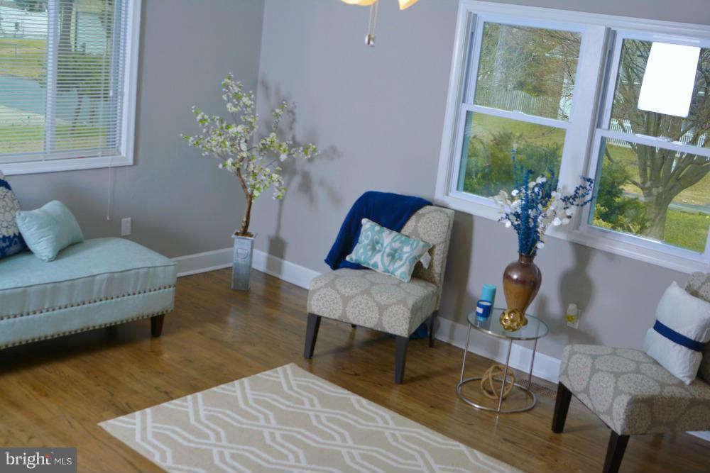 SUMMIT FARMS - Residential