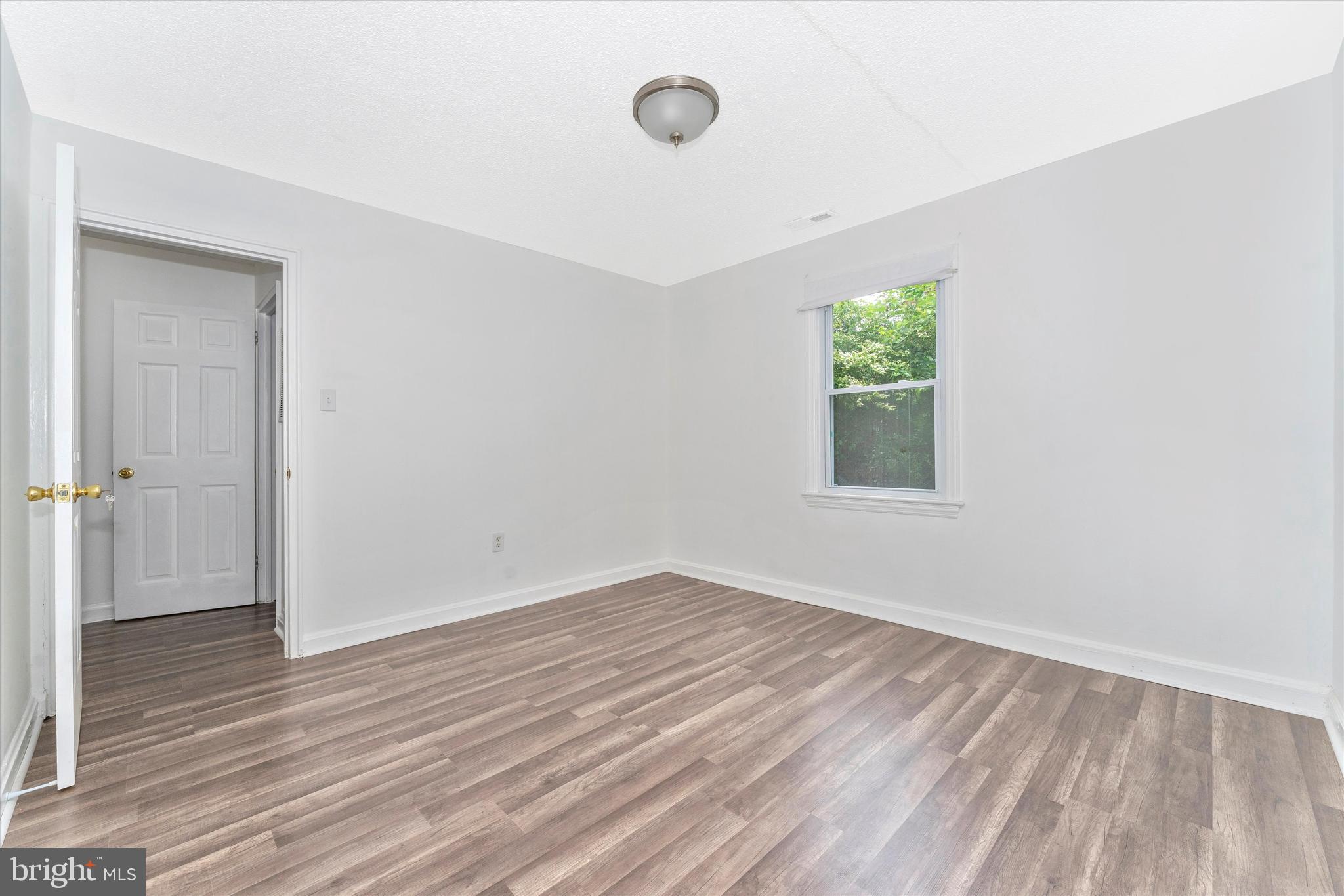 RADIANT VALLEY - Residential