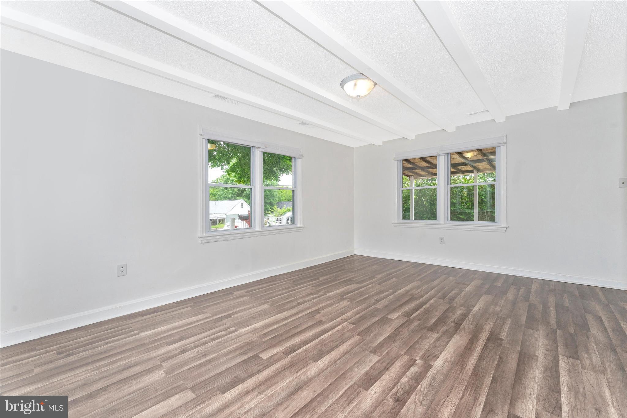 RADIANT VALLEY - Residential