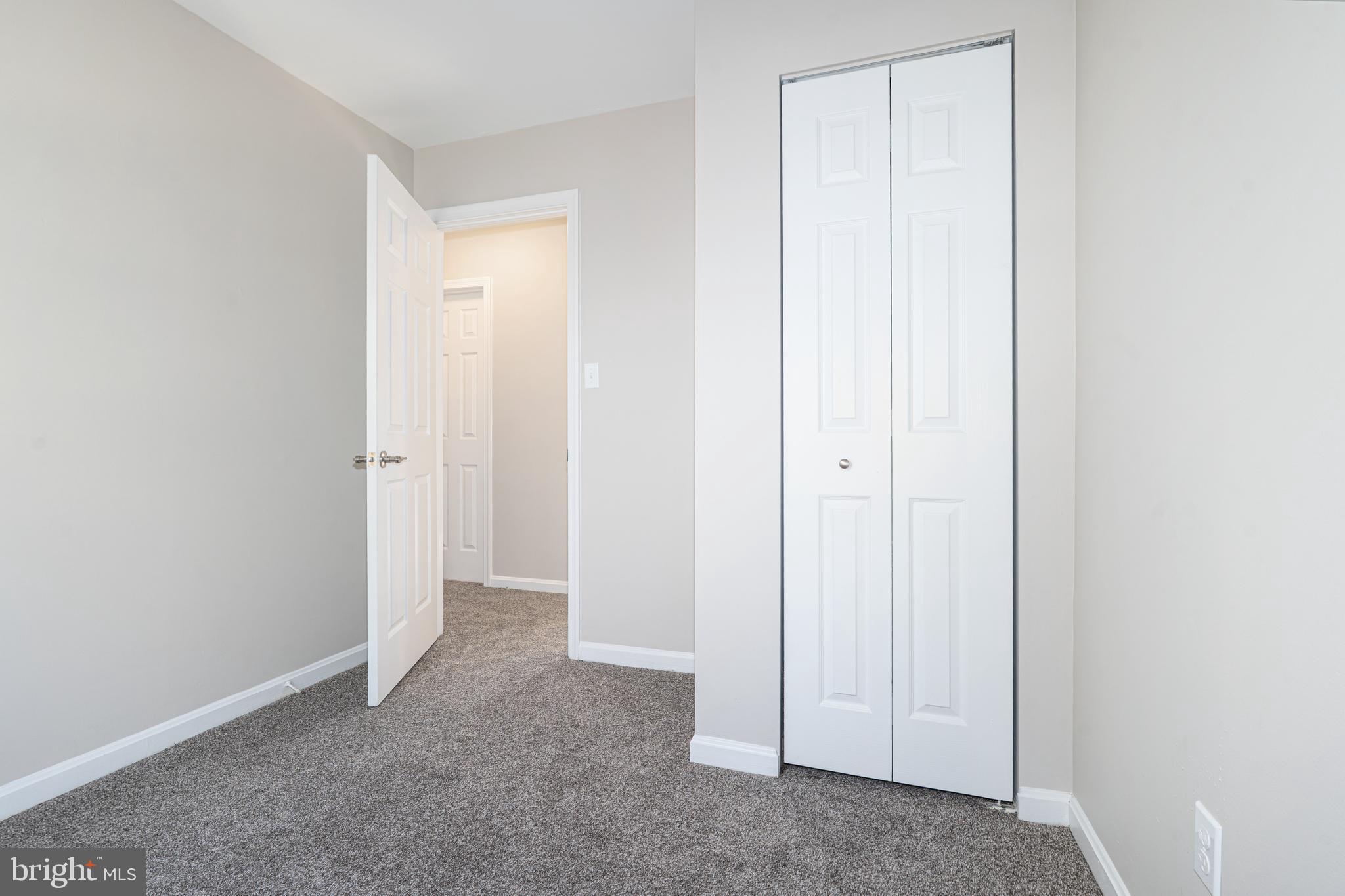 CONSTANT FRIENDSHIP - Residential Lease