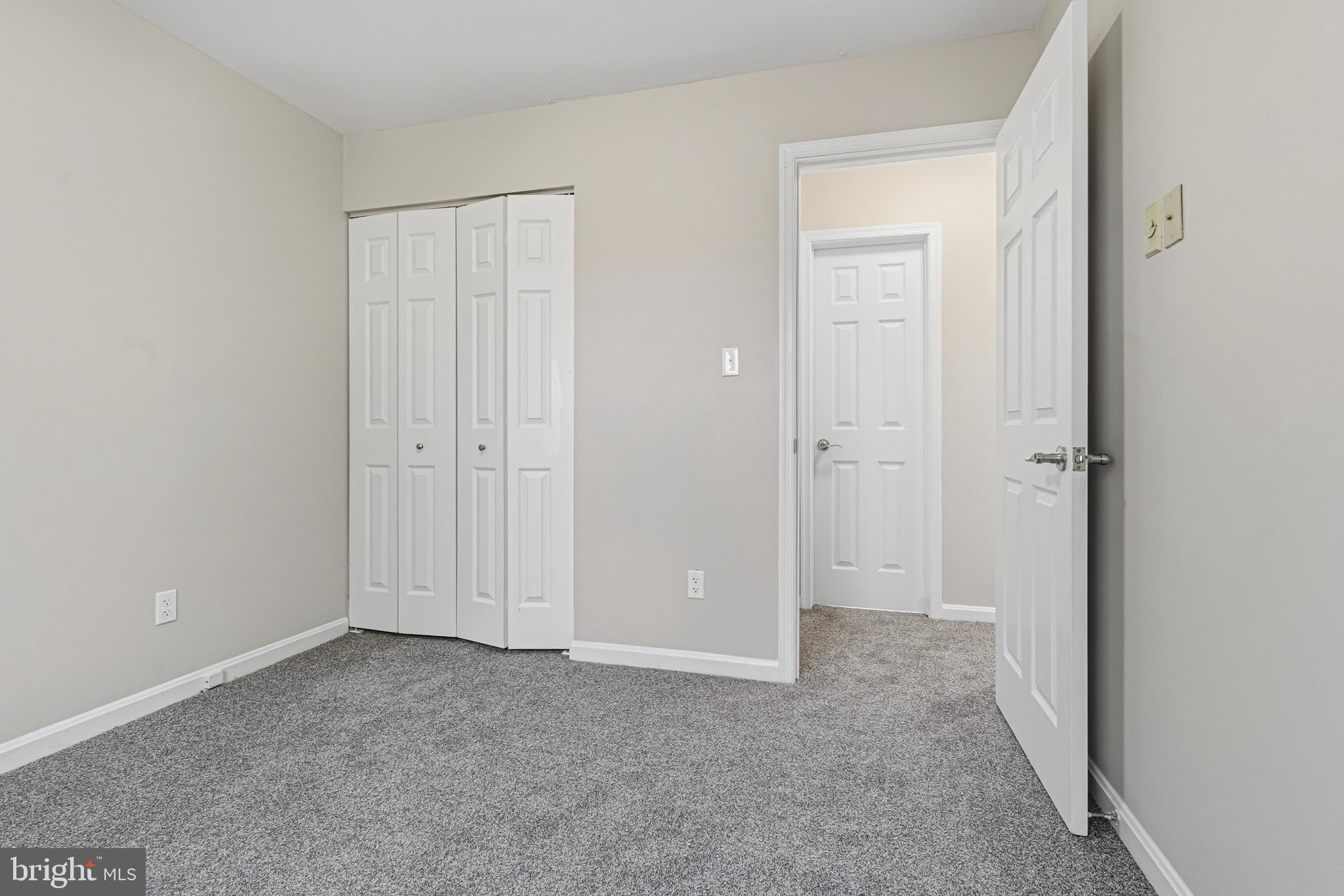 CONSTANT FRIENDSHIP - Residential Lease