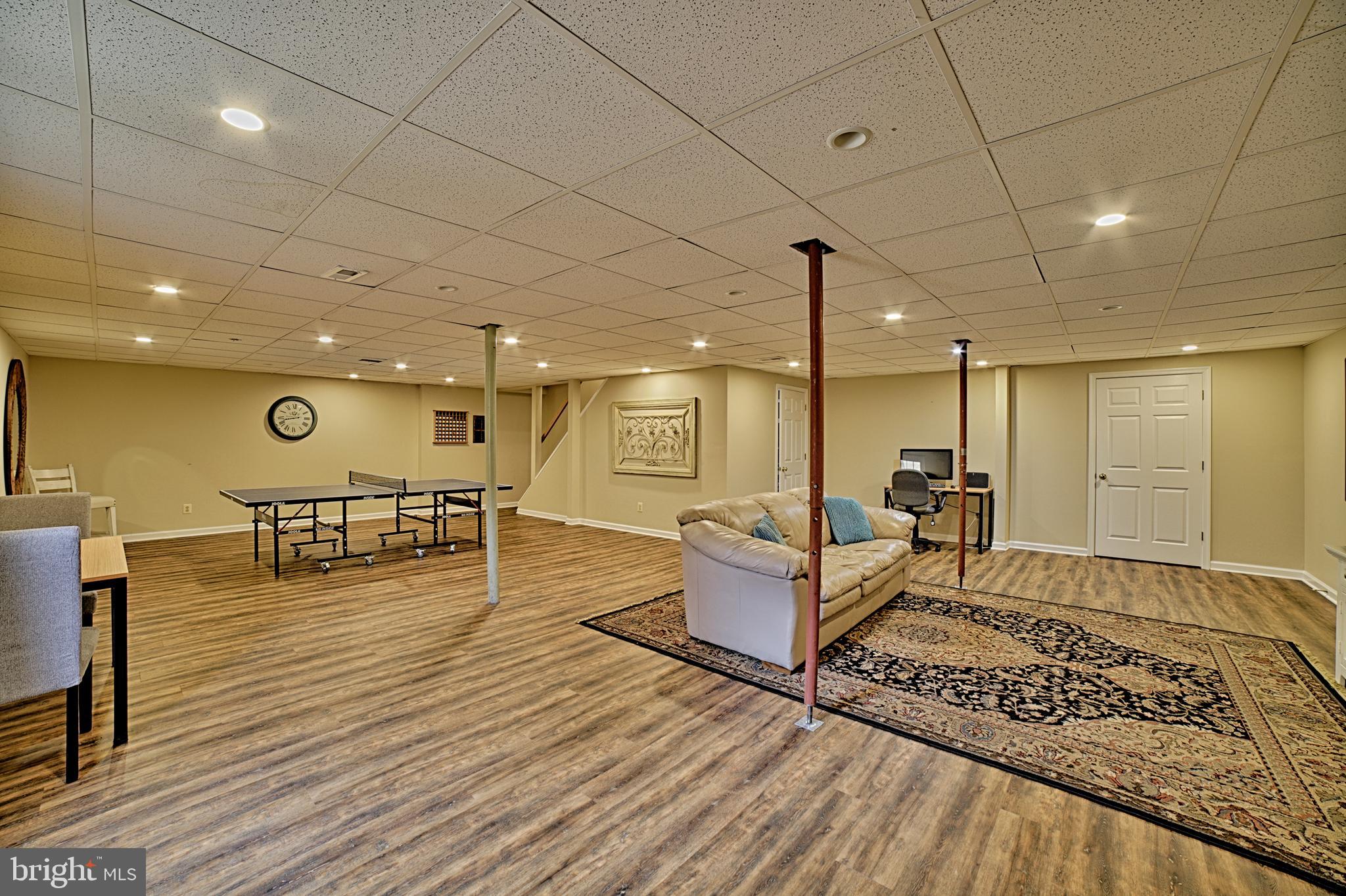 BELLE POINT FARM - Residential