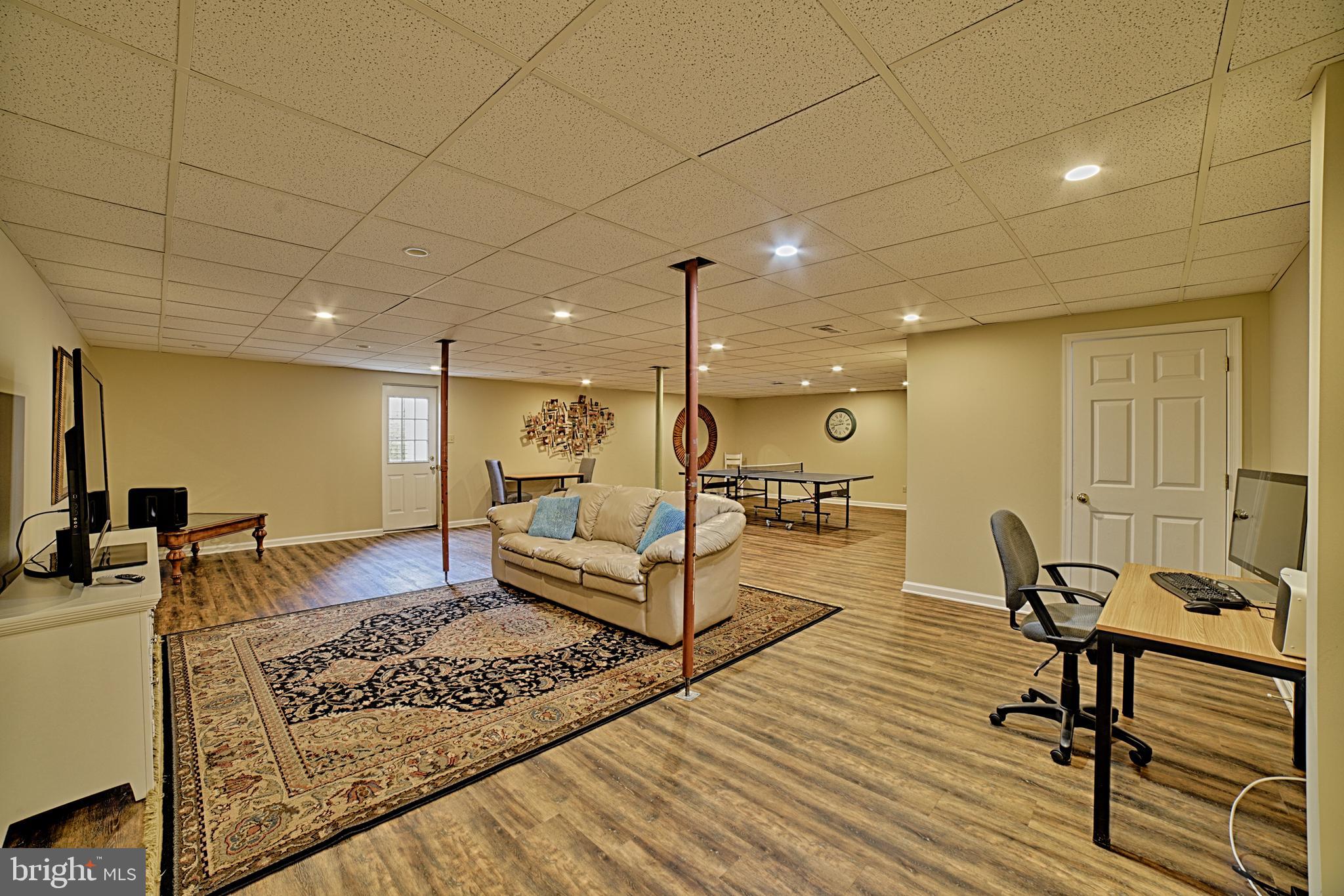 BELLE POINT FARM - Residential