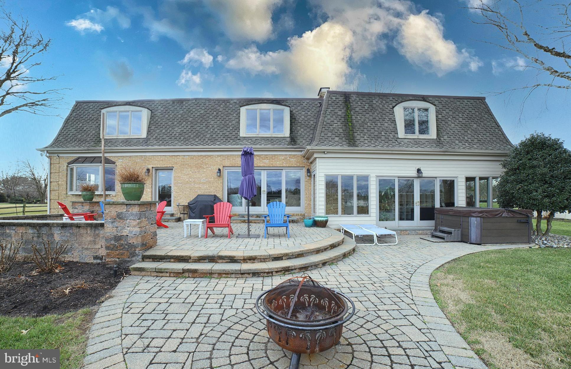 BELLE POINT FARM - Residential