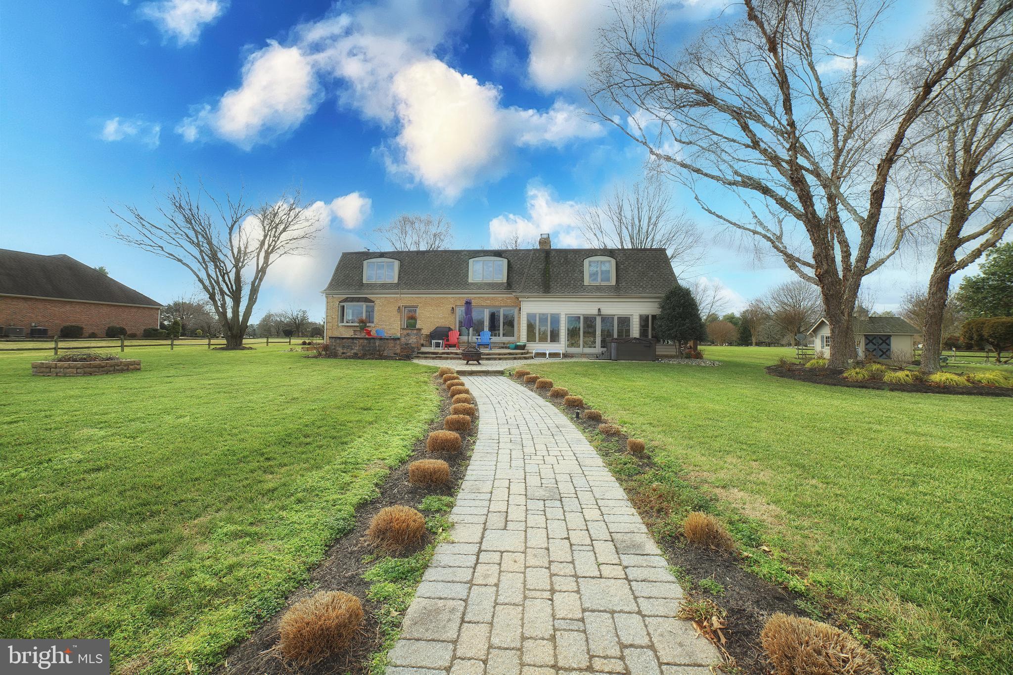BELLE POINT FARM - Residential