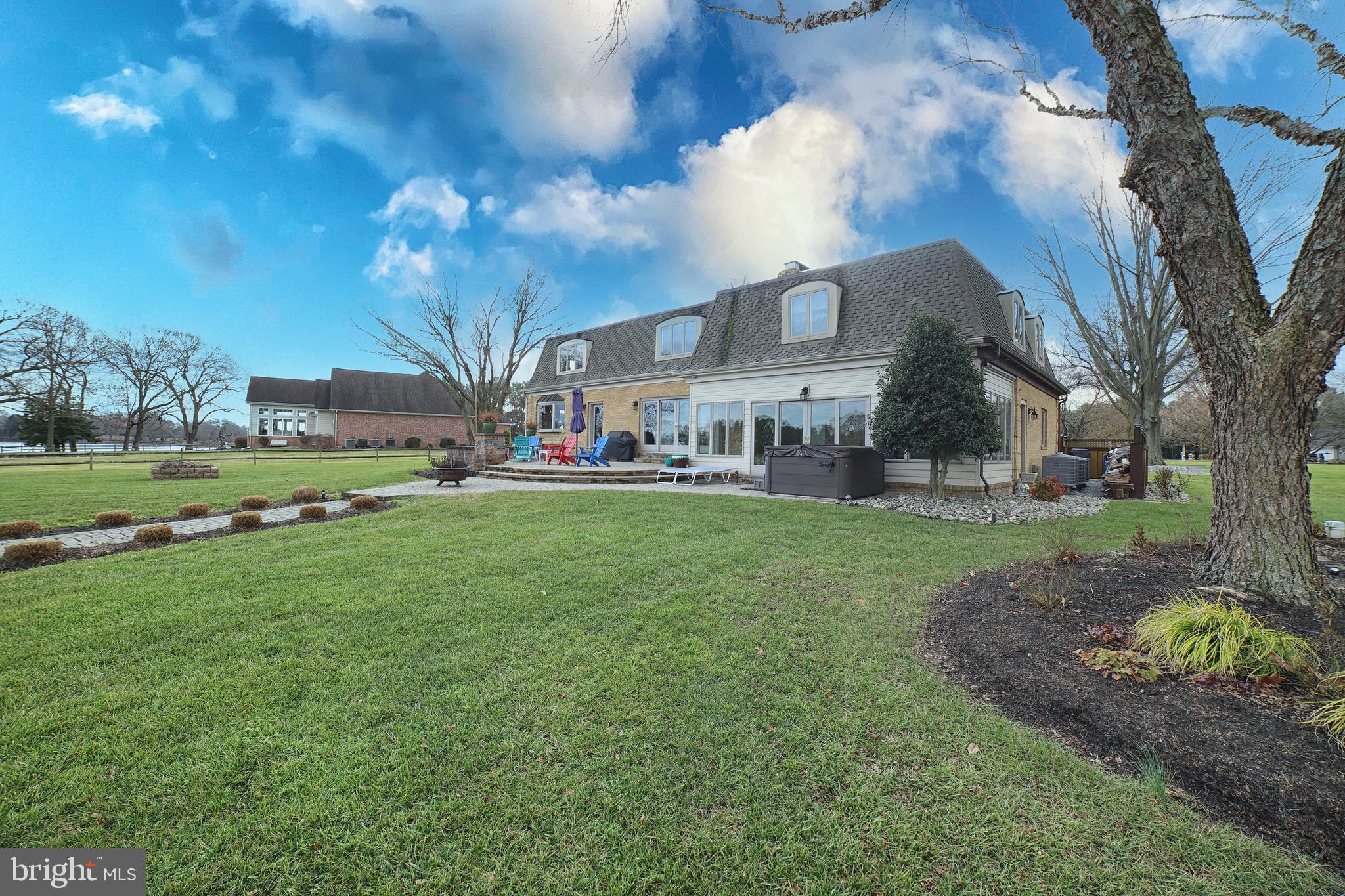 BELLE POINT FARM - Residential