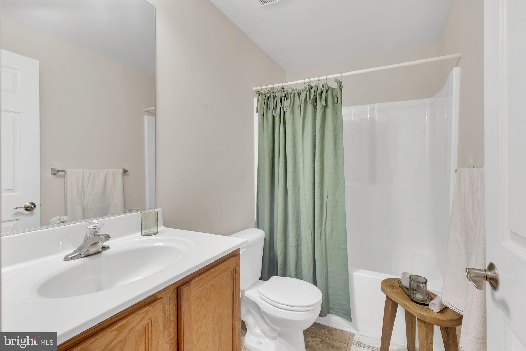 RAINBOW VILLAGE - Residential