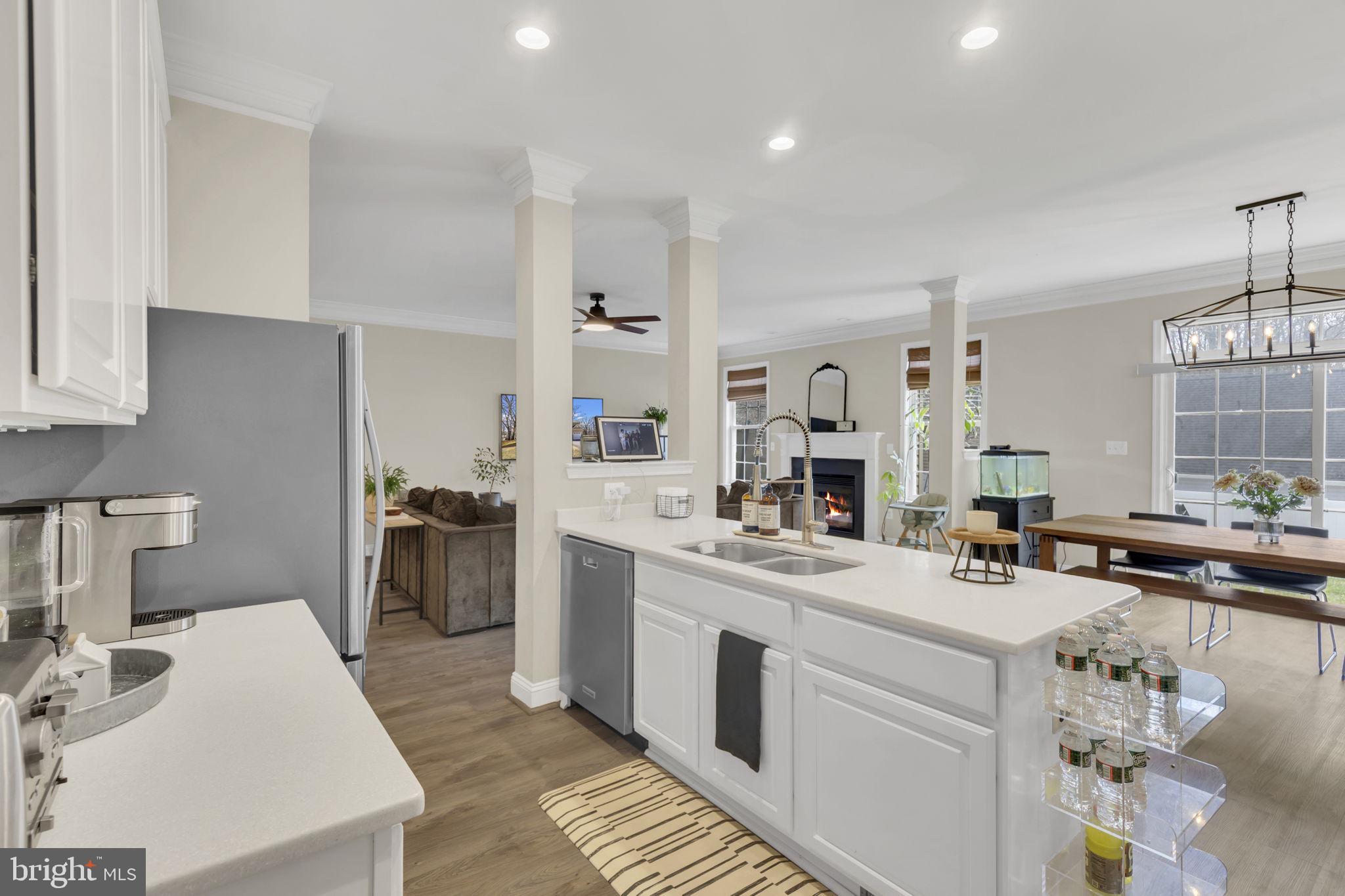 RAINBOW VILLAGE - Residential