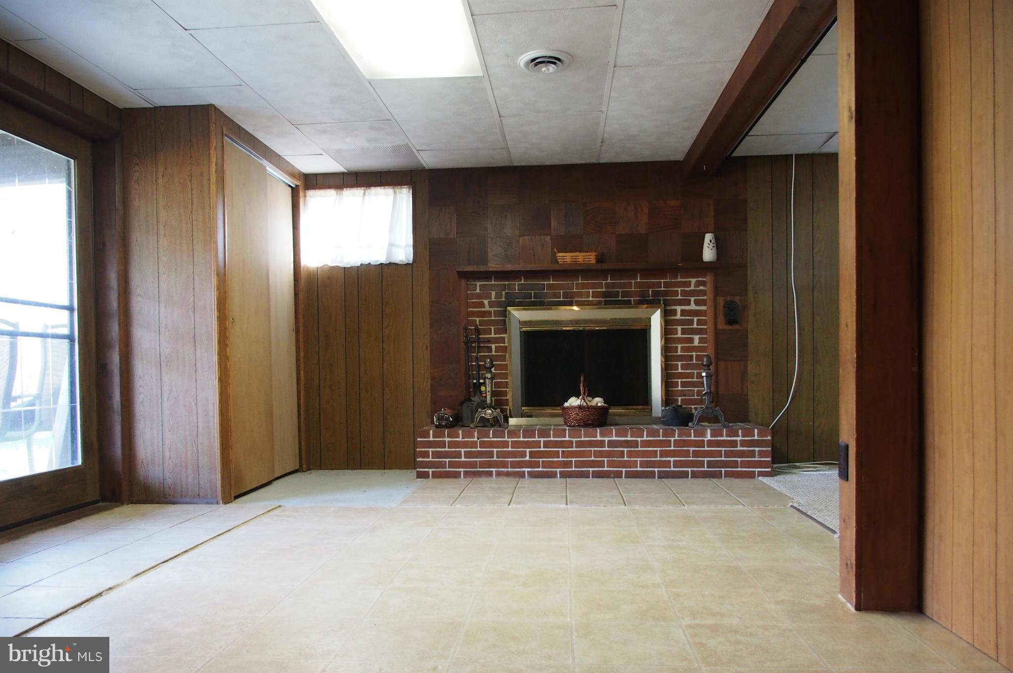 SHAWSVILLE ACRES - Residential