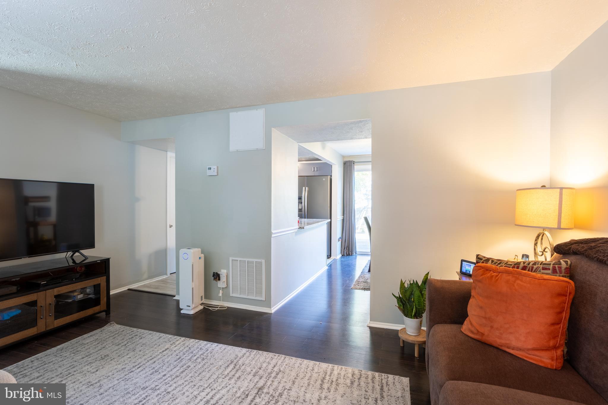 WHISPERING WOODS - Residential